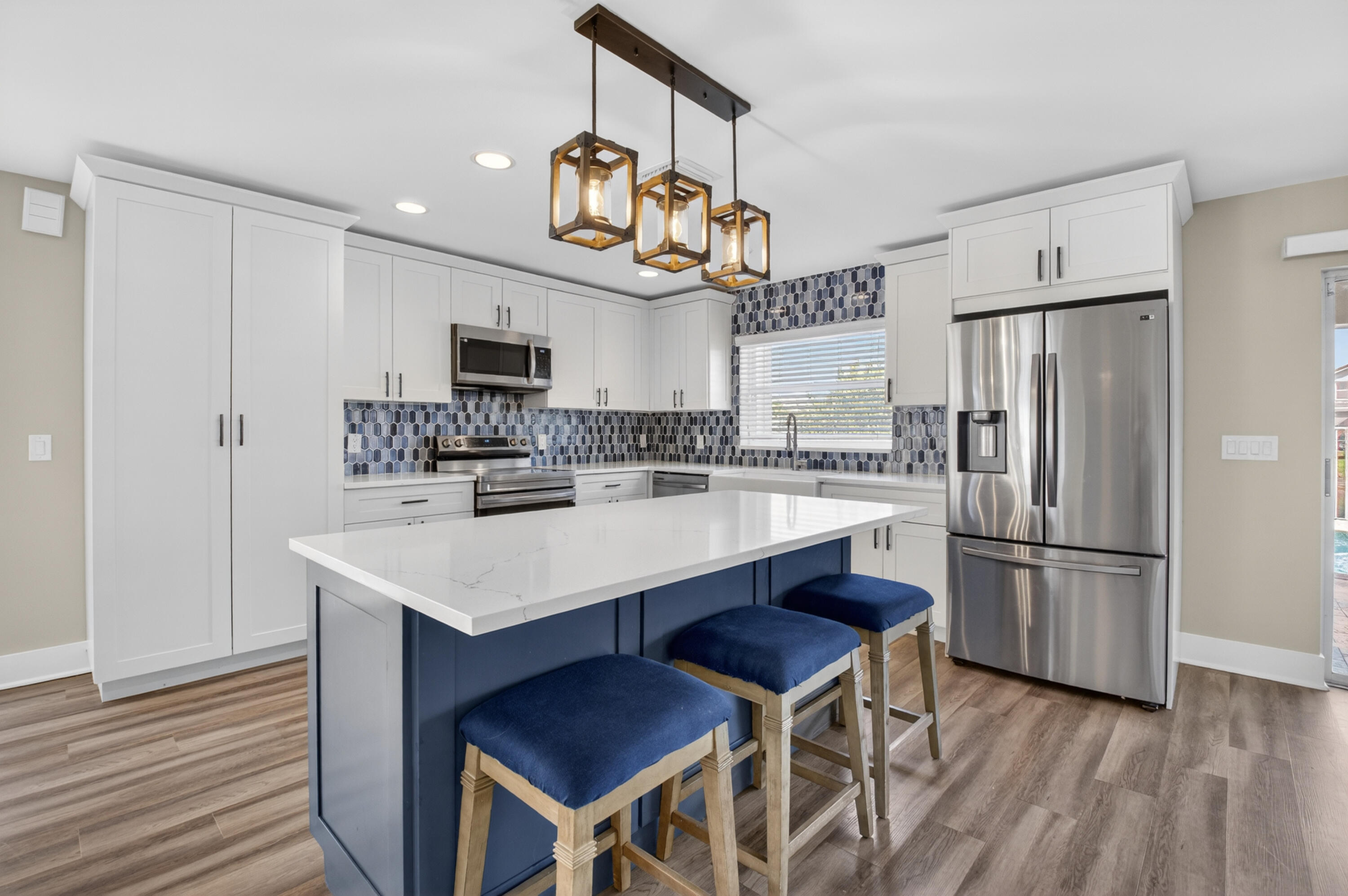 BOCA CHASE/CORAL BAY - Residential