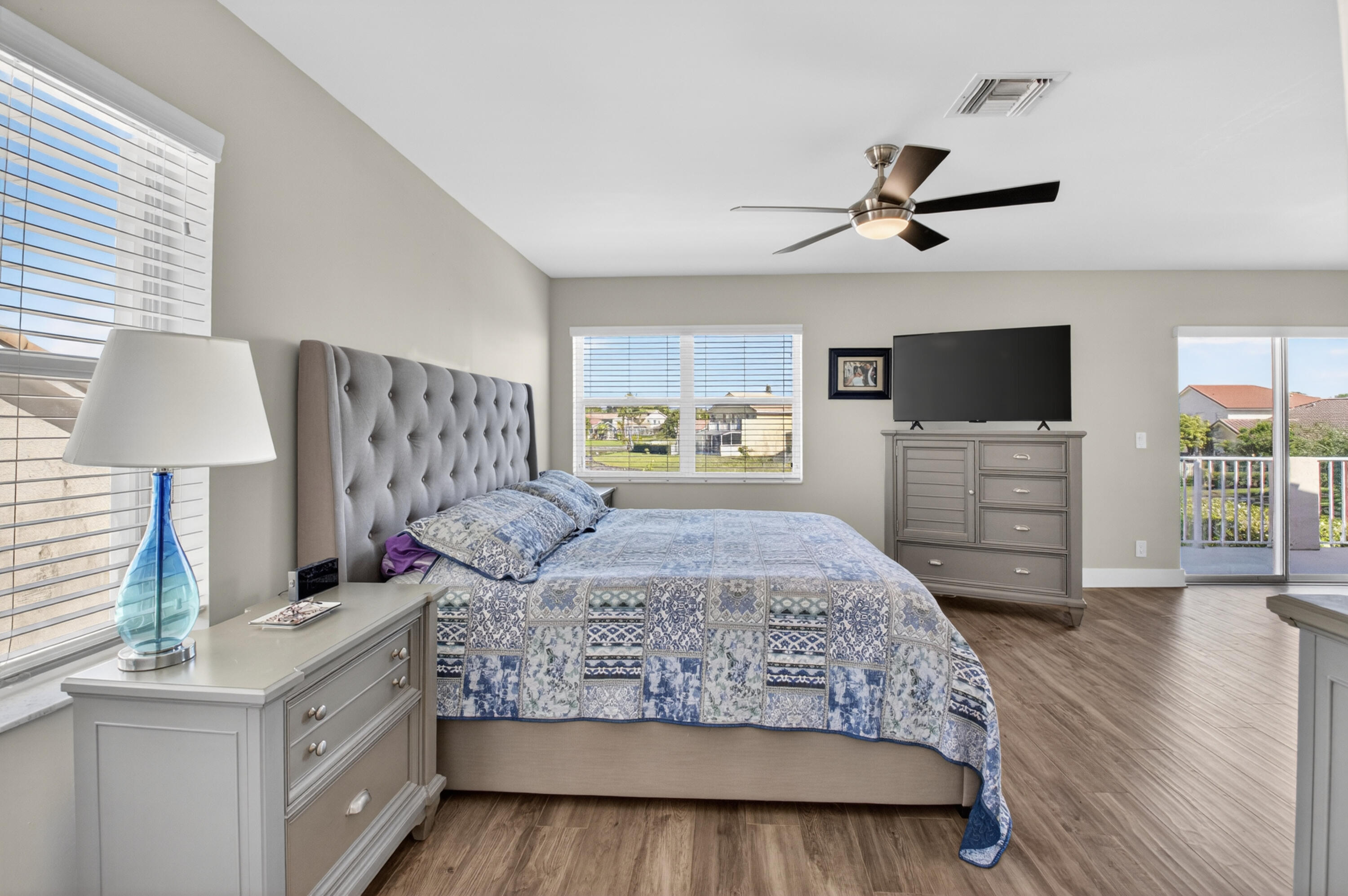 BOCA CHASE/CORAL BAY - Residential