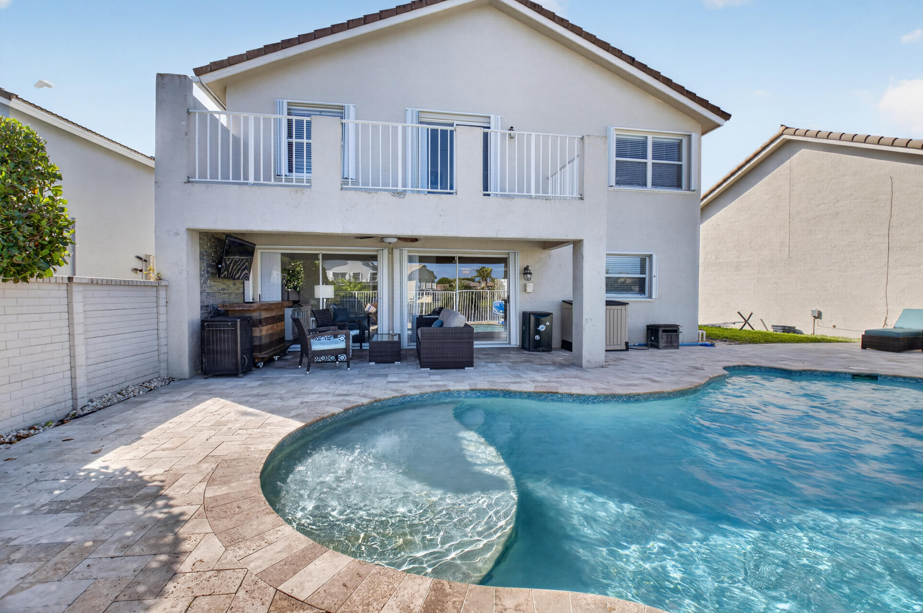 BOCA CHASE/CORAL BAY - Residential