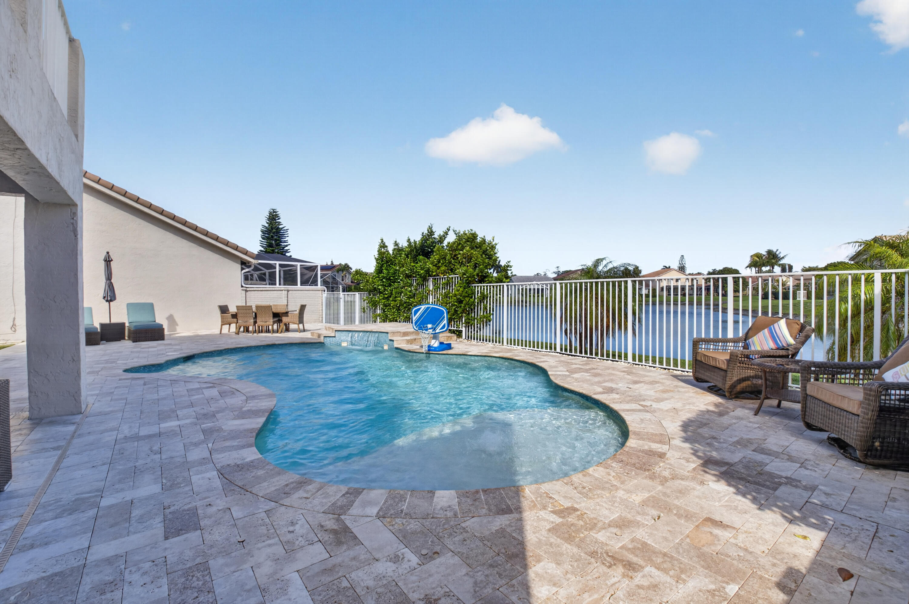 BOCA CHASE/CORAL BAY - Residential