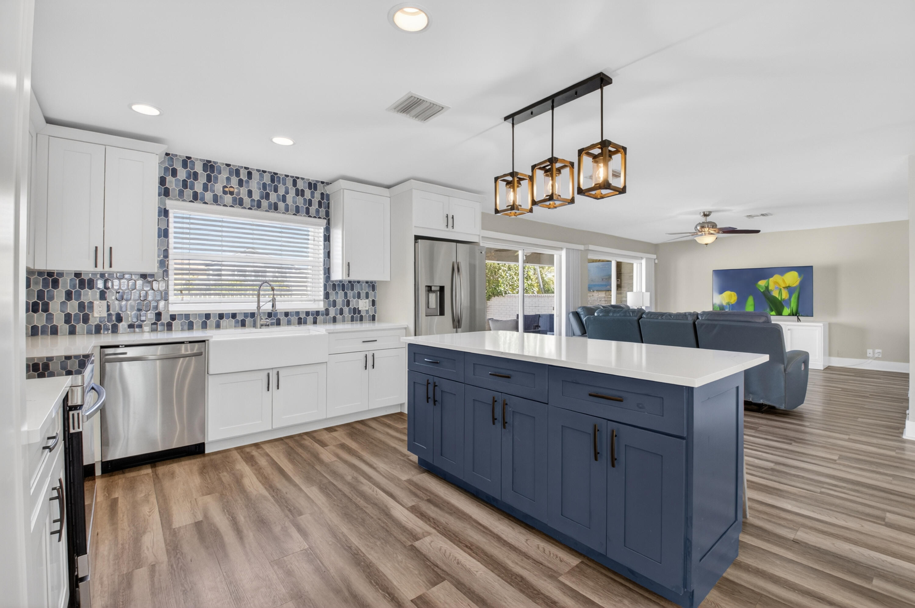 BOCA CHASE/CORAL BAY - Residential