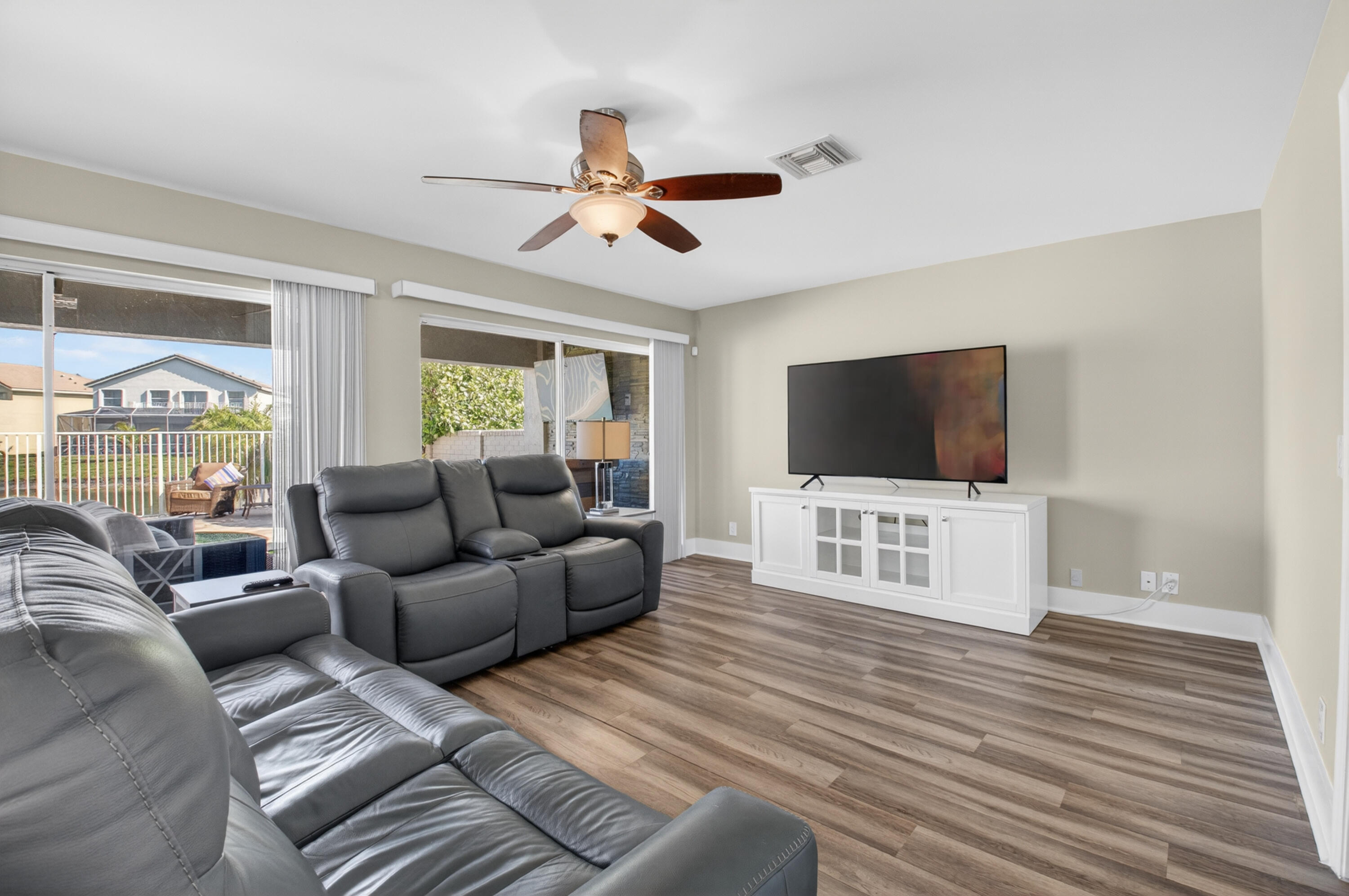 BOCA CHASE/CORAL BAY - Residential