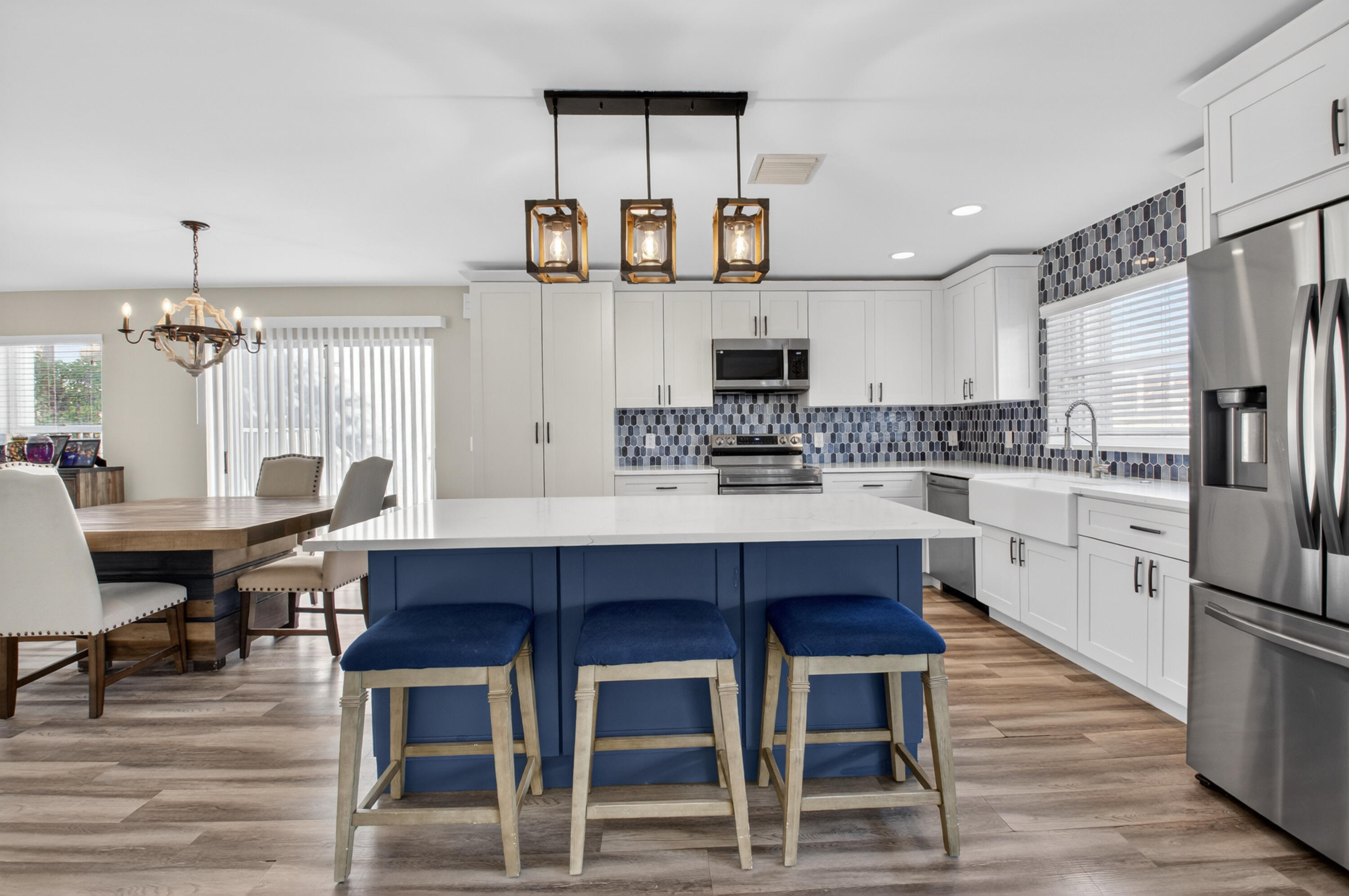 BOCA CHASE/CORAL BAY - Residential