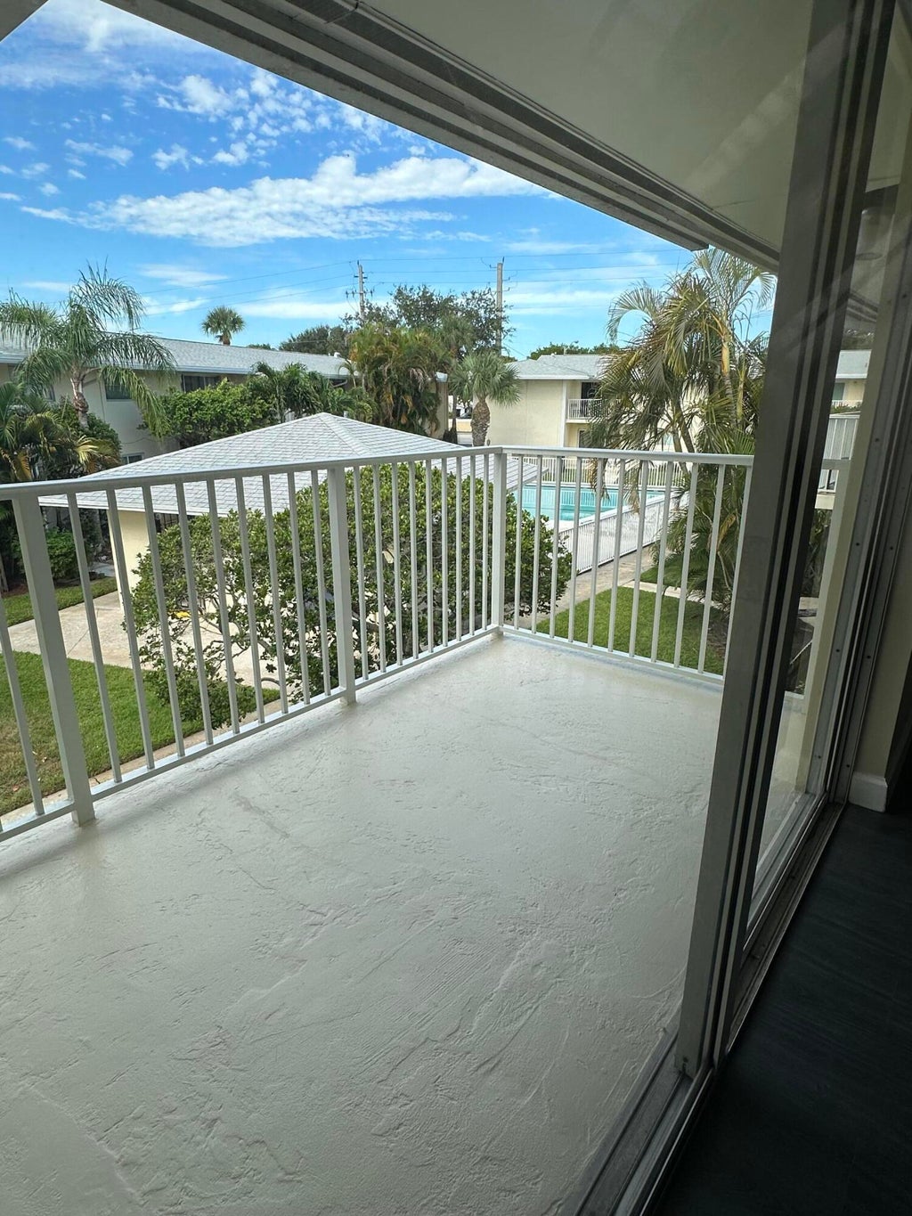 Photo of 809 HUMMINGBIRD Way #5C, North Palm Beach, FL 33408 (MLS # B26080942)