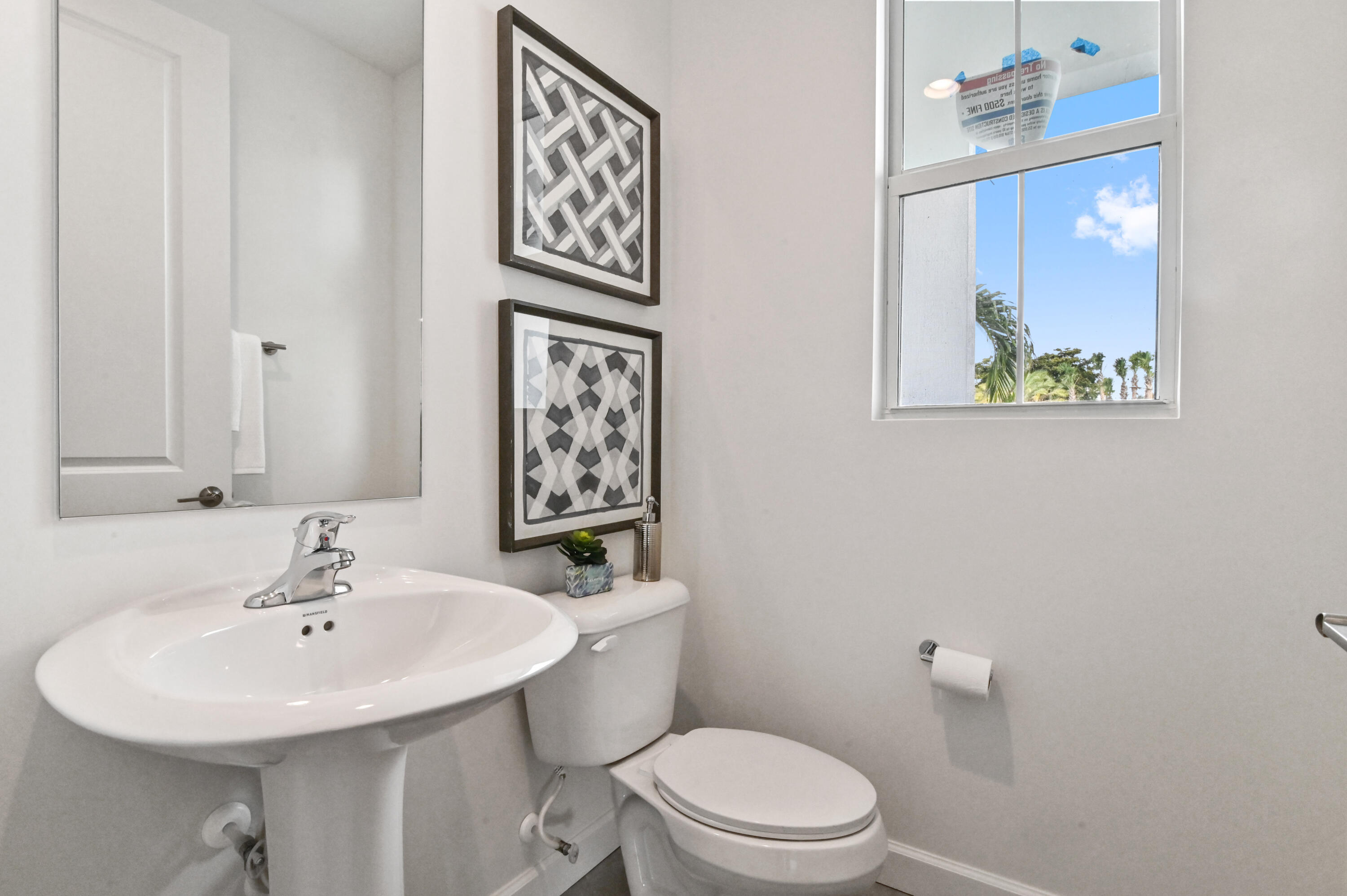 SYMPHONY PLACE - Residential