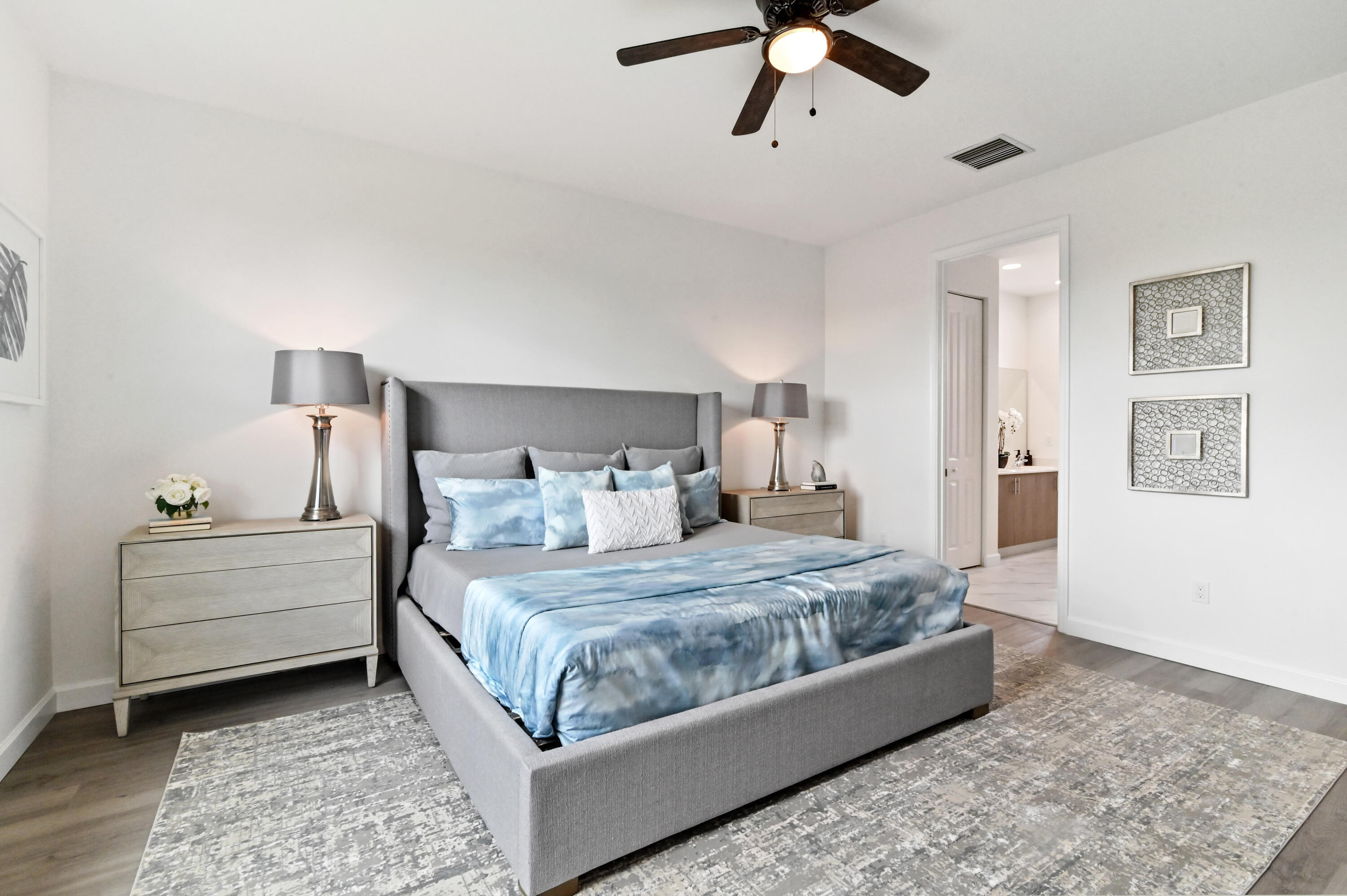 SYMPHONY PLACE - Residential