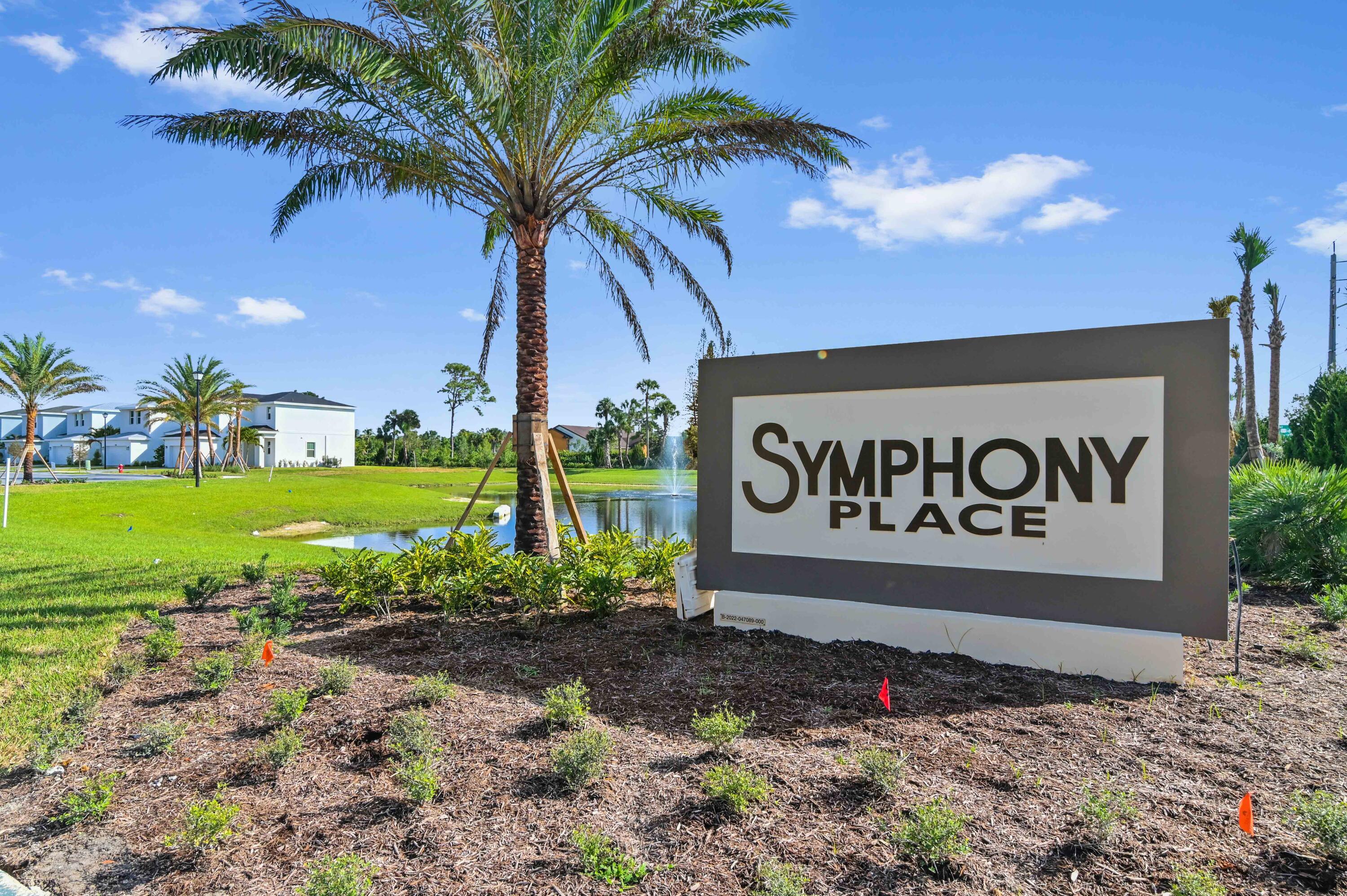 SYMPHONY PLACE - Residential