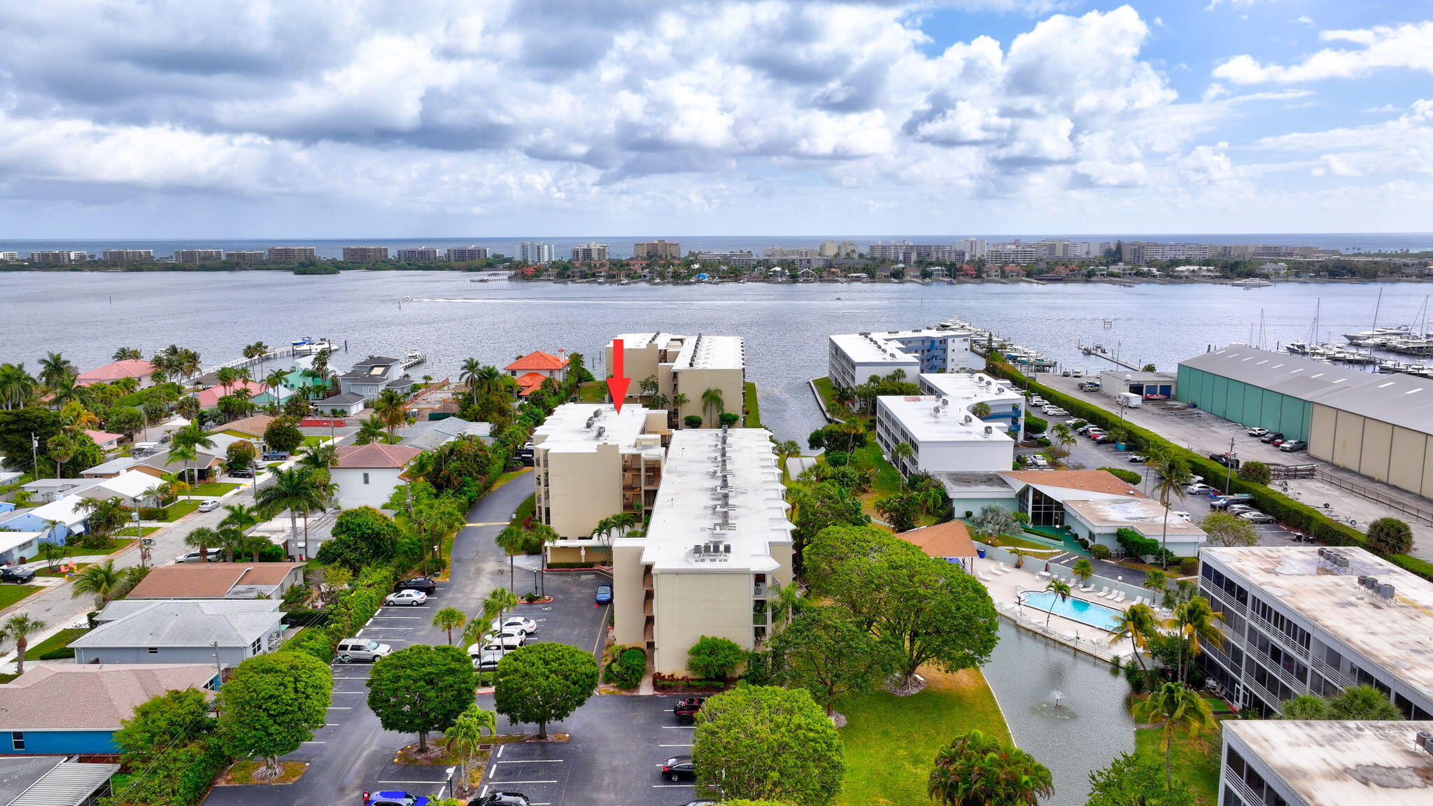 HIDDEN HARBOUR OF THE PALM BEACHES CONDOMINIUMS - Residential
