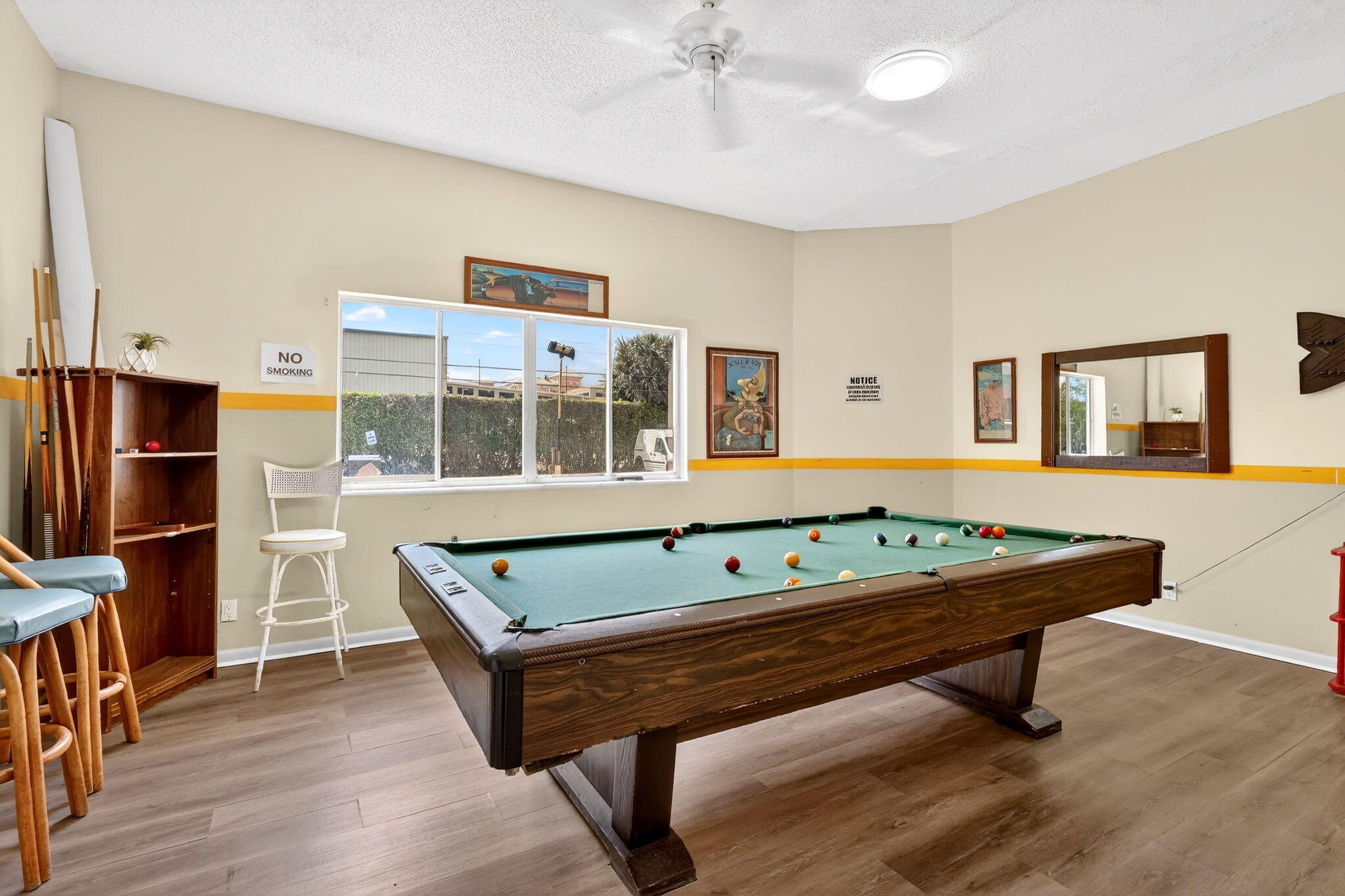 HIDDEN HARBOUR OF THE PALM BEACHES CONDOMINIUMS - Residential