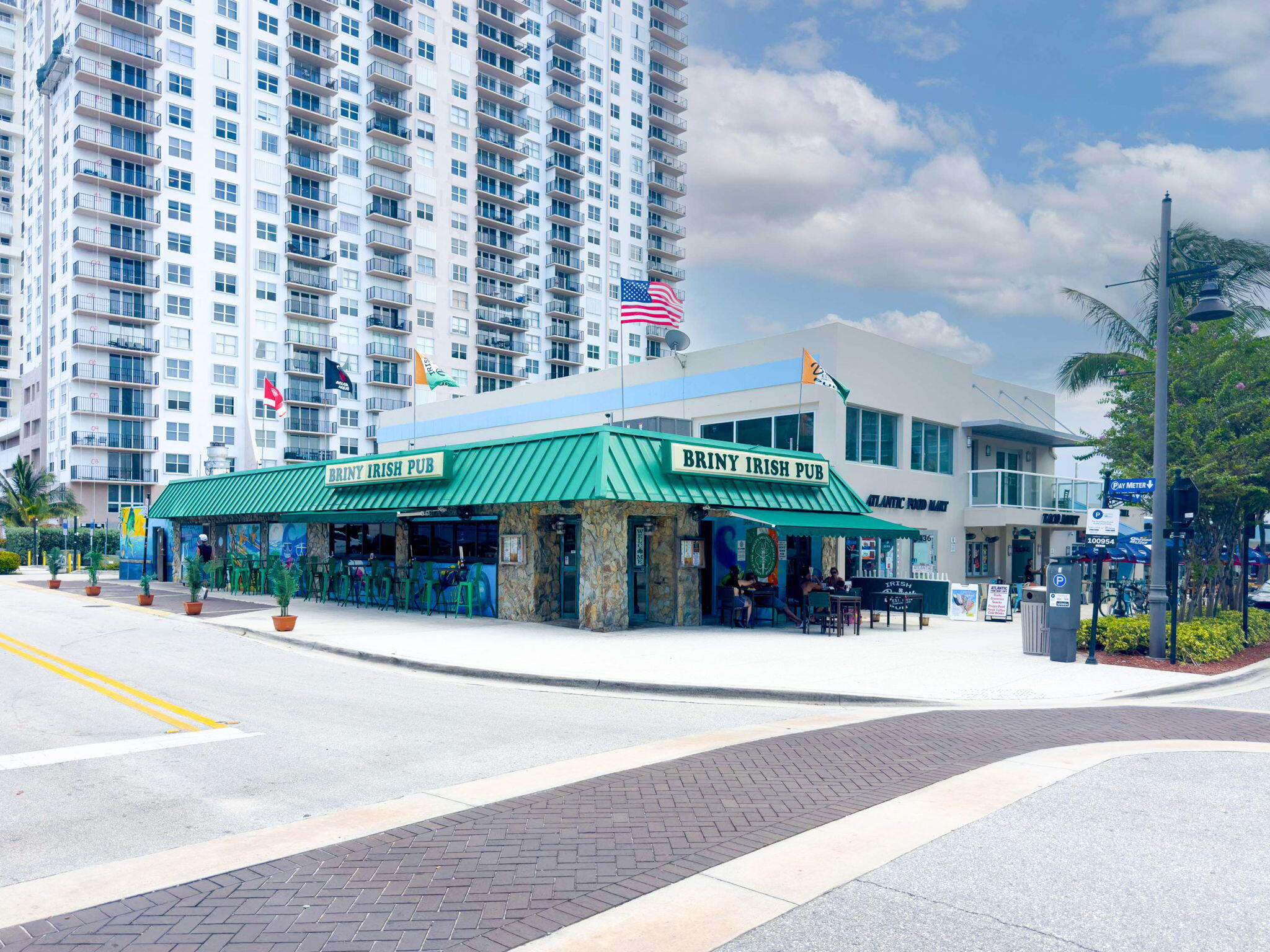 HIDDEN HARBOUR OF THE PALM BEACHES CONDOMINIUMS - Residential