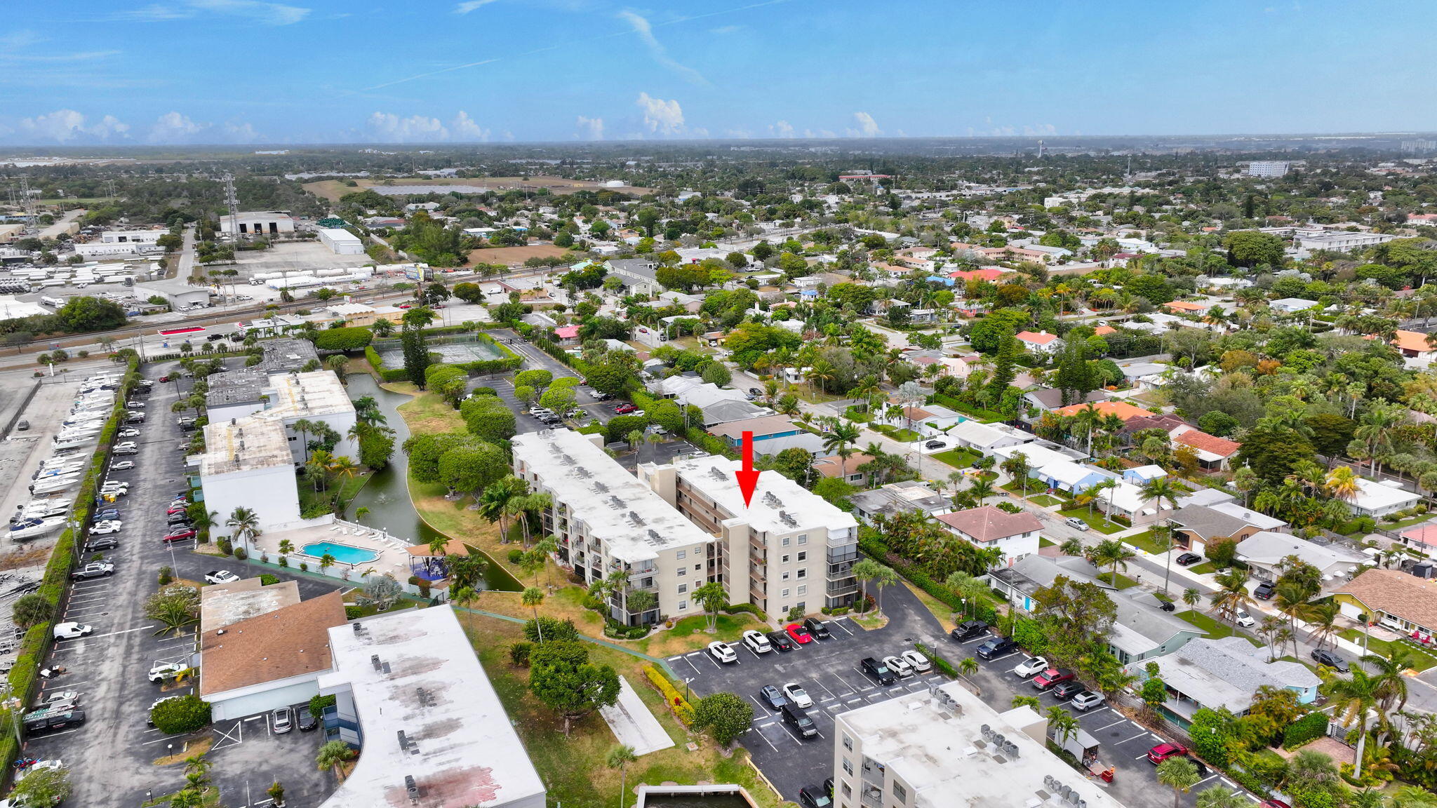 HIDDEN HARBOUR OF THE PALM BEACHES CONDOMINIUMS - Residential