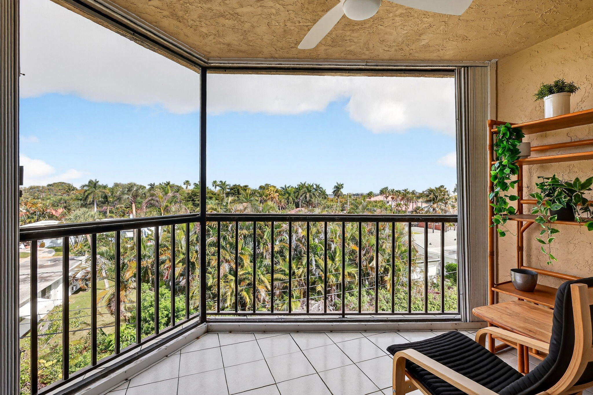 HIDDEN HARBOUR OF THE PALM BEACHES CONDOMINIUMS - Residential