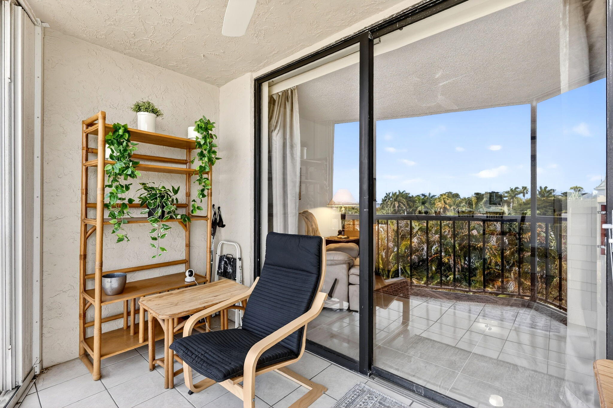 HIDDEN HARBOUR OF THE PALM BEACHES CONDOMINIUMS - Residential