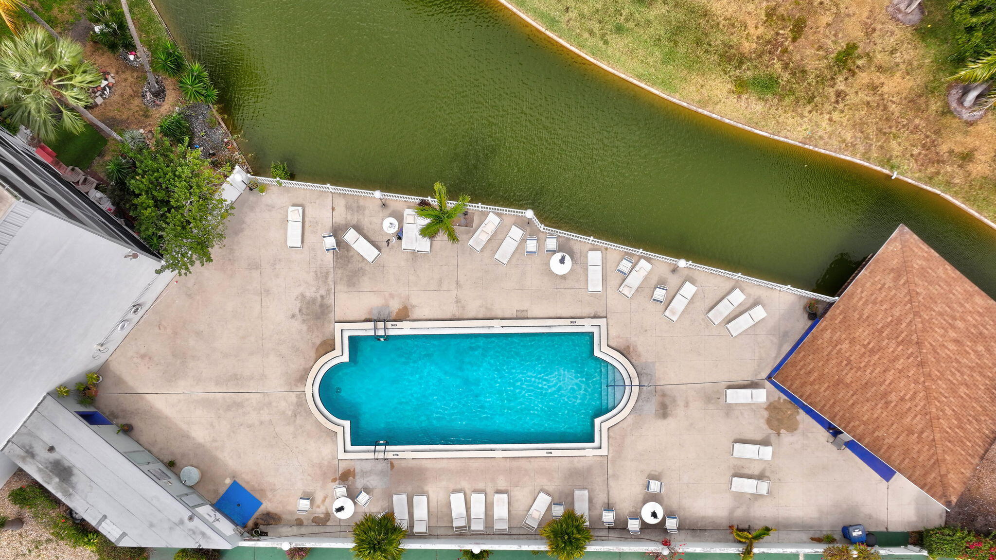 HIDDEN HARBOUR OF THE PALM BEACHES CONDOMINIUMS - Residential