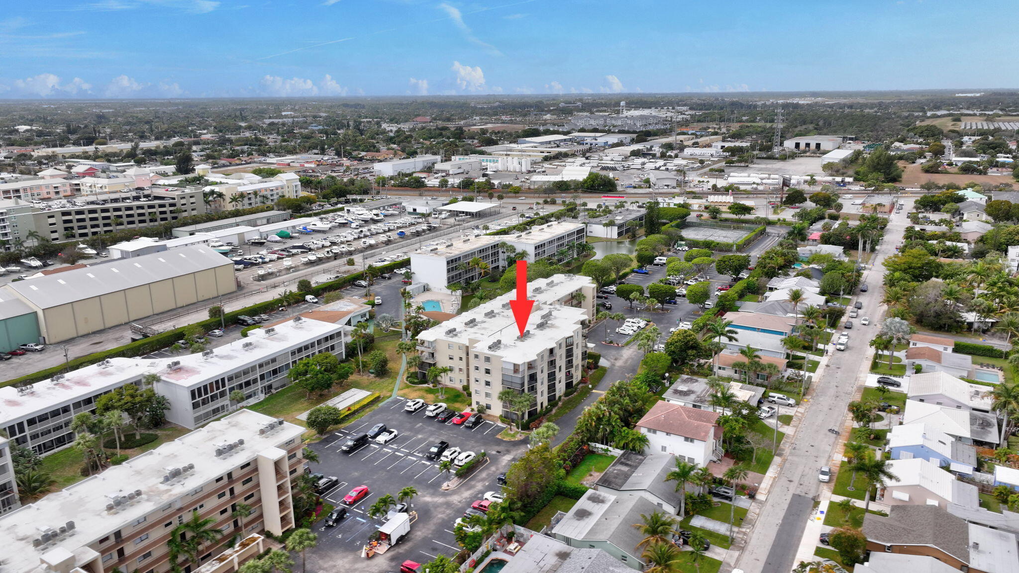 HIDDEN HARBOUR OF THE PALM BEACHES CONDOMINIUMS - Residential