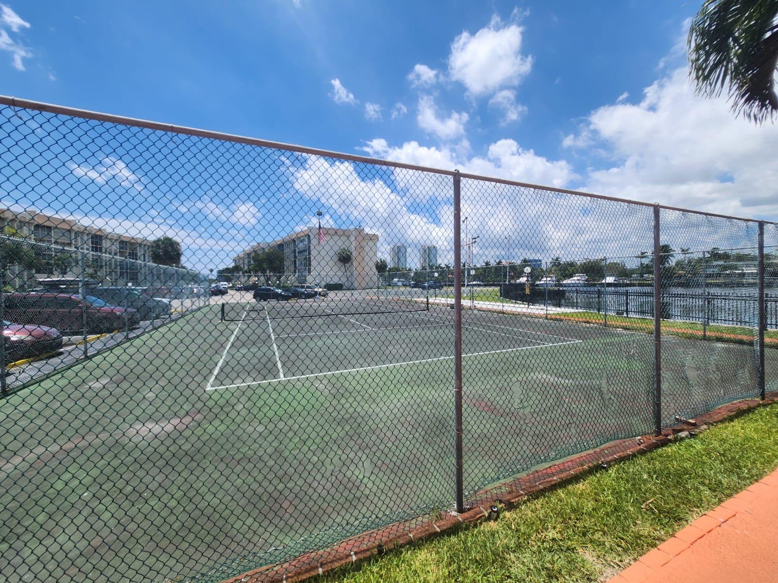 DESOTO PARK CONDO - Residential Lease