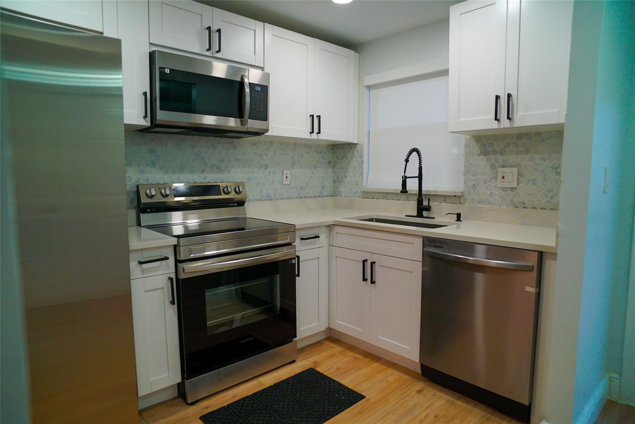 Pine island rd - Residential