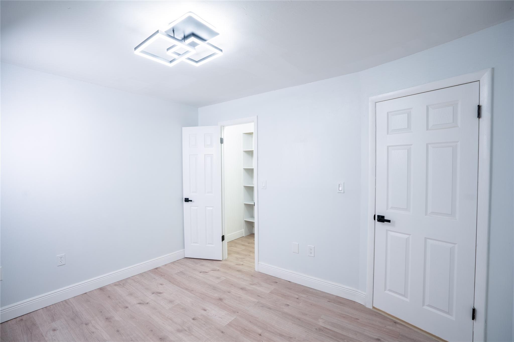 Pine island rd - Residential