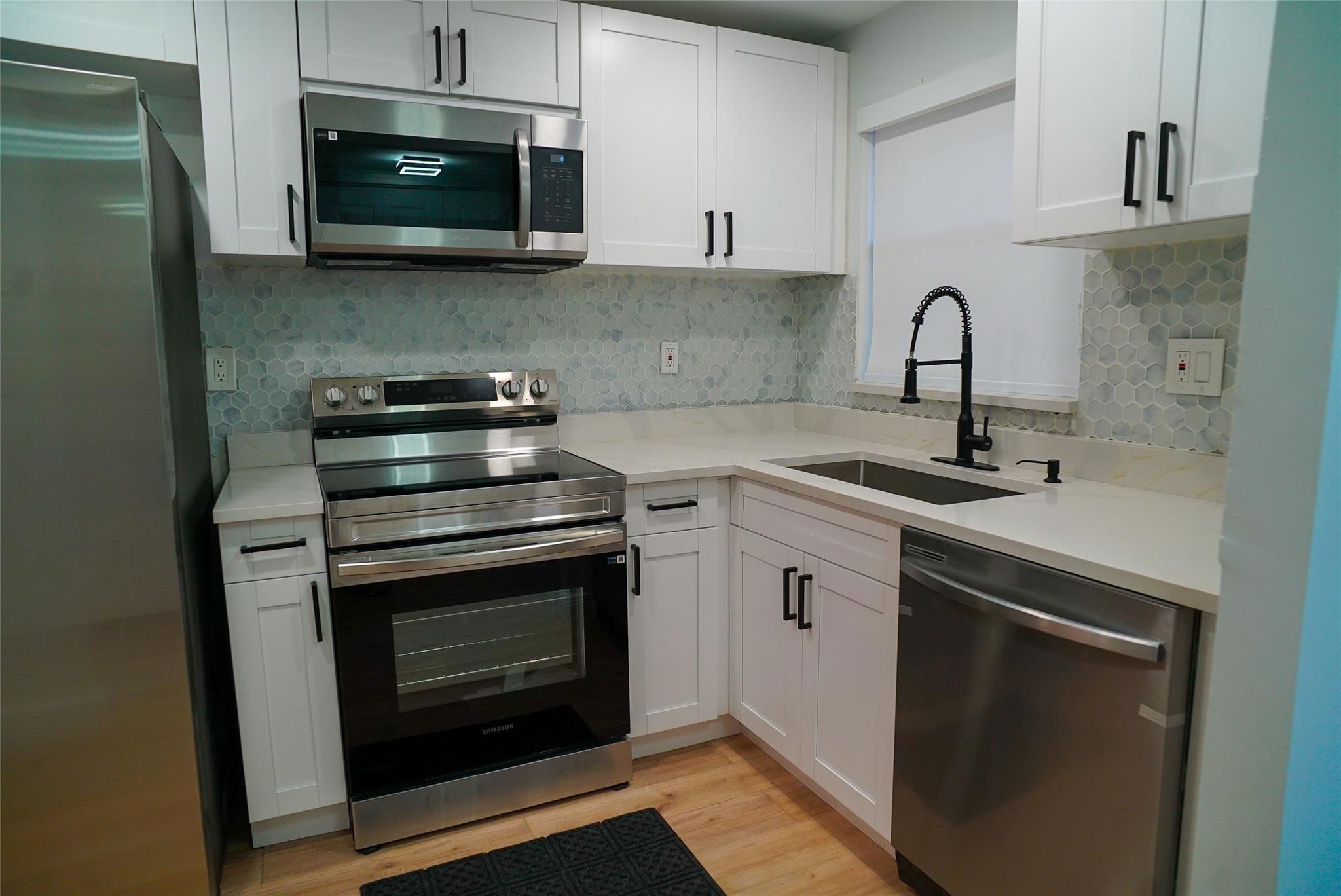 Pine island rd - Residential