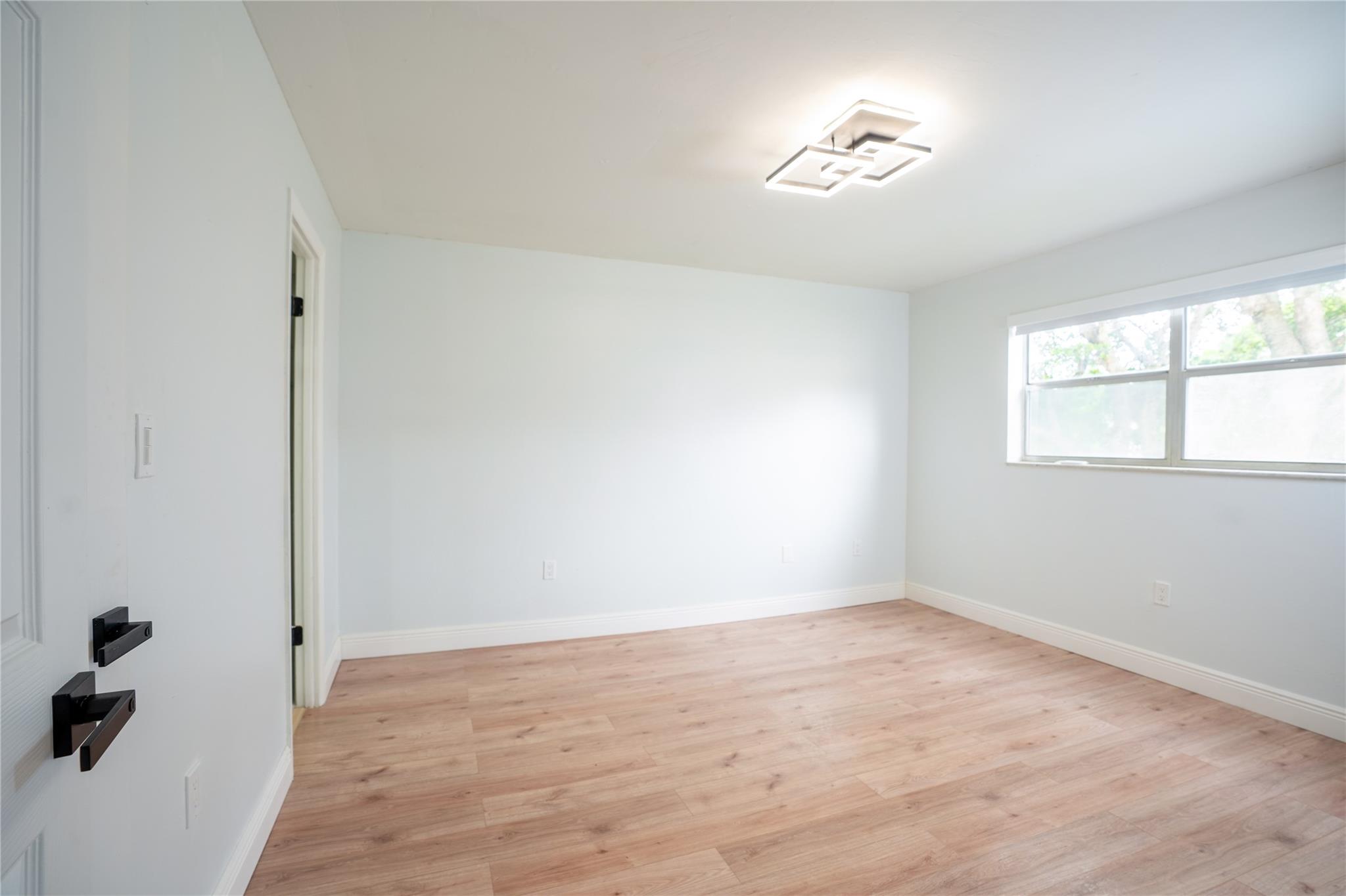 Pine island rd - Residential