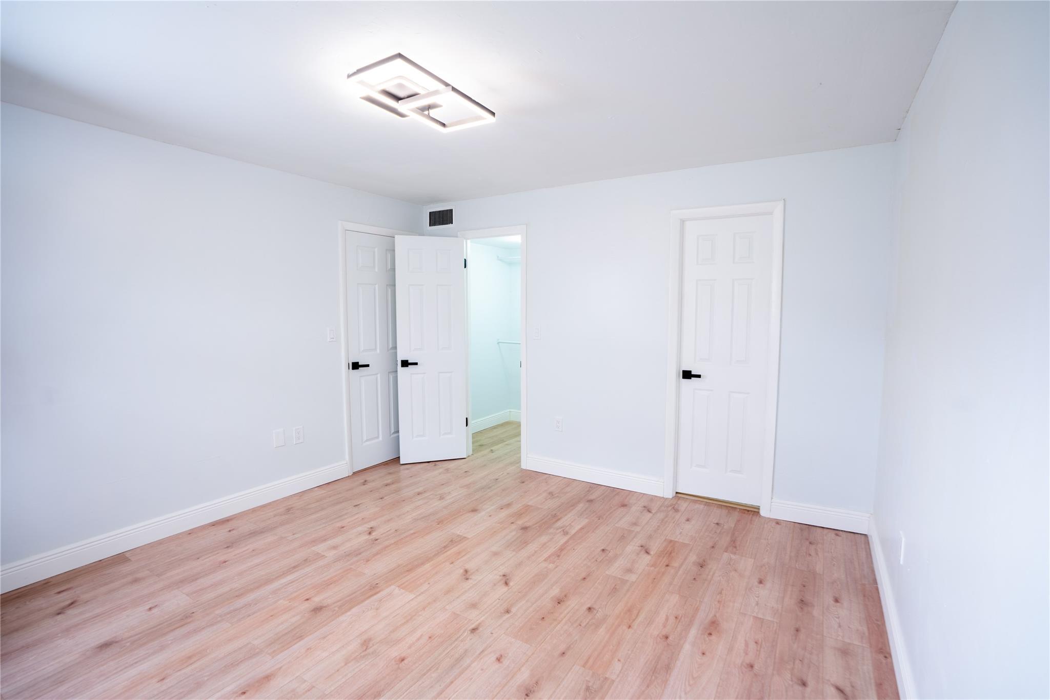 Pine island rd - Residential