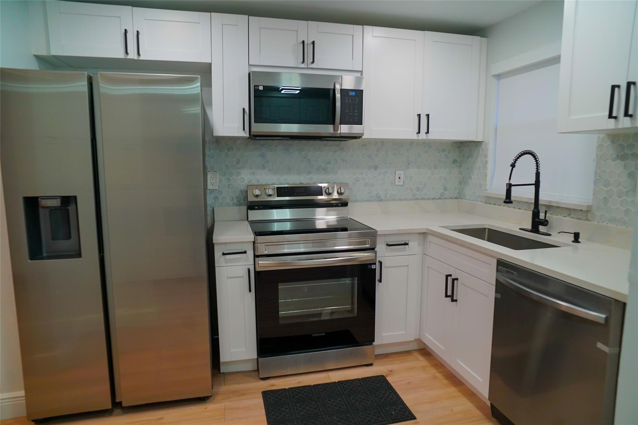 Pine island rd - Residential