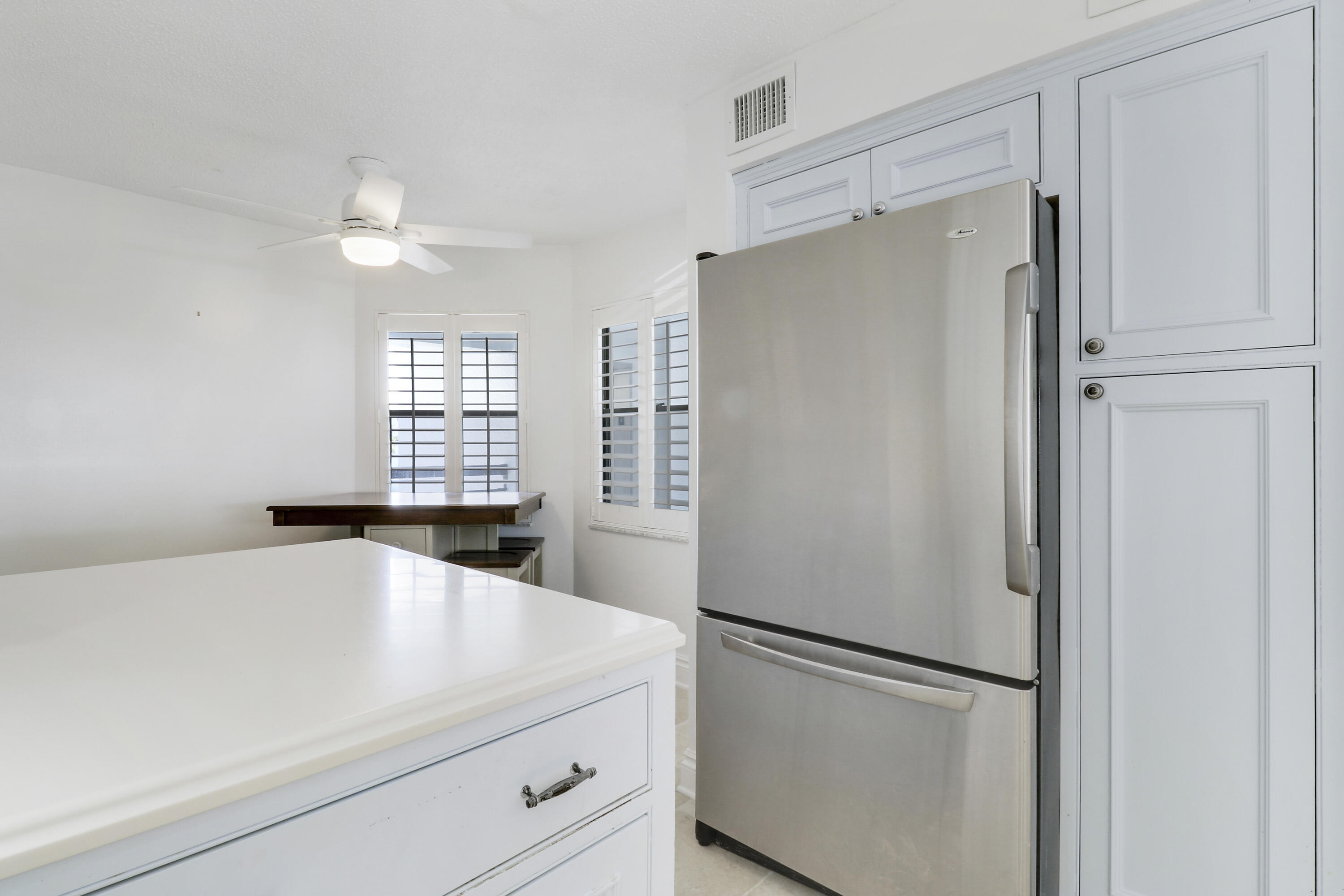 BAY COLONY - Residential