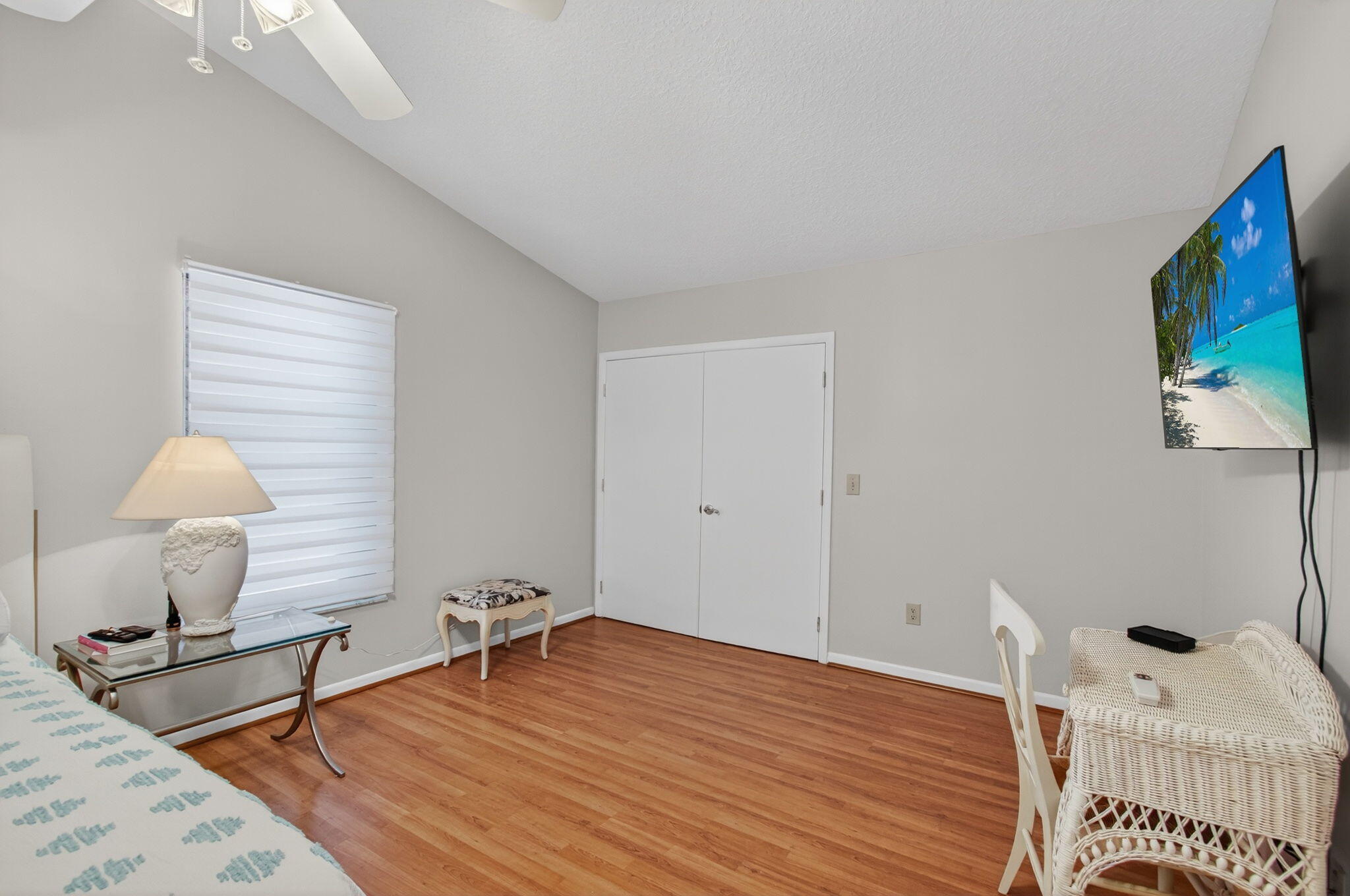 RAINBERRY BAY - Residential