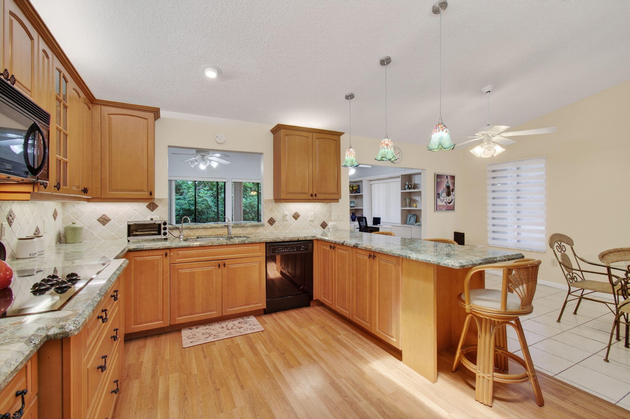 RAINBERRY BAY - Residential