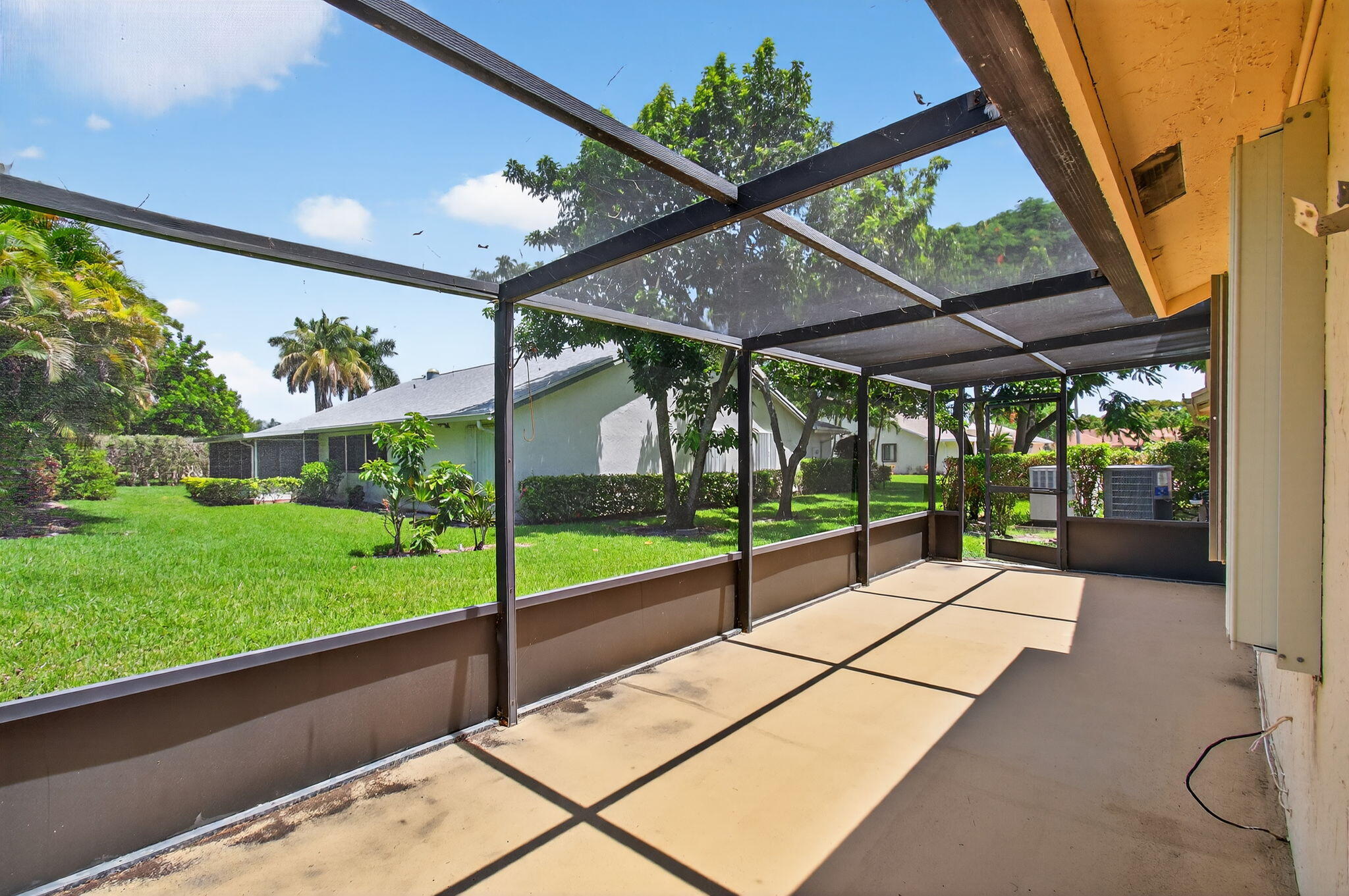 RAINBERRY BAY - Residential