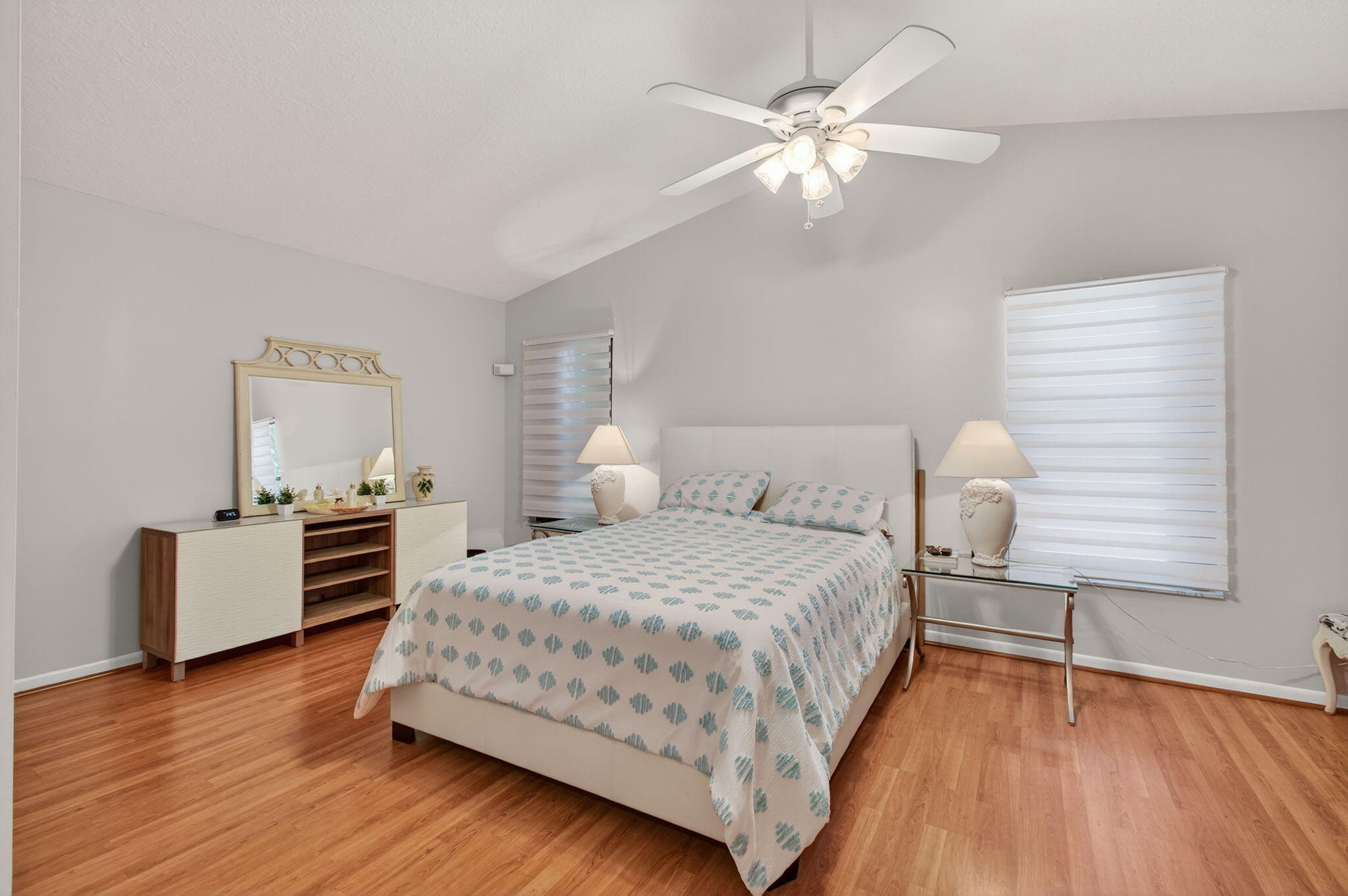 RAINBERRY BAY - Residential