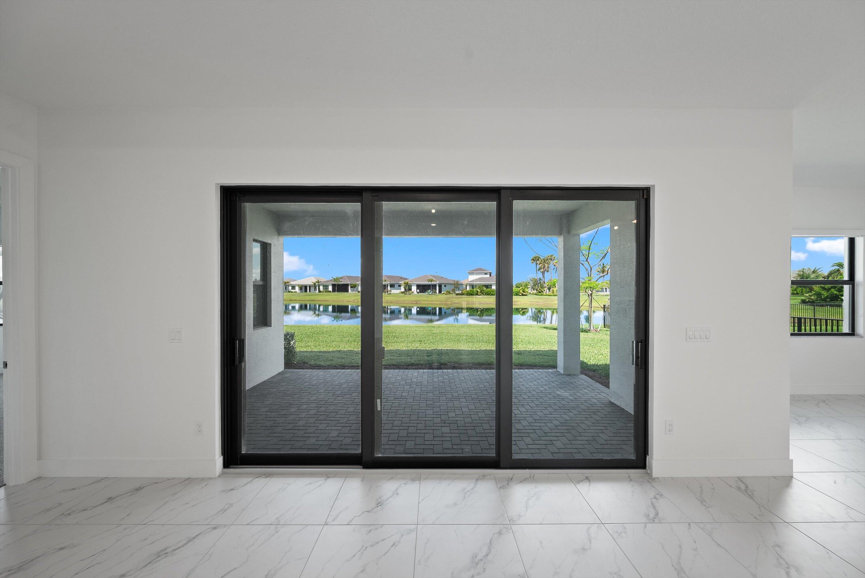 CRESSWIND PALM BEACH - Residential