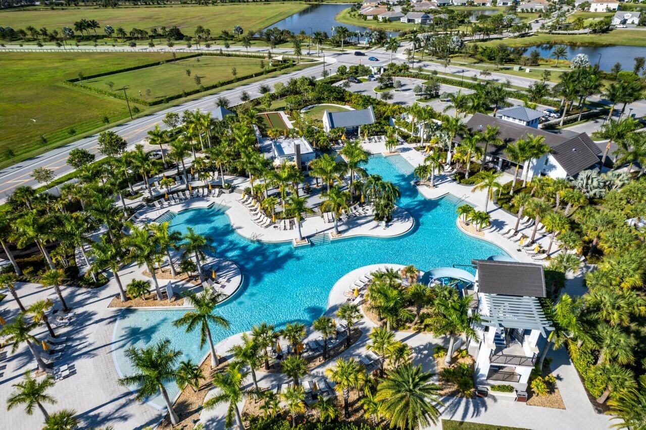 CRESSWIND PALM BEACH - Residential
