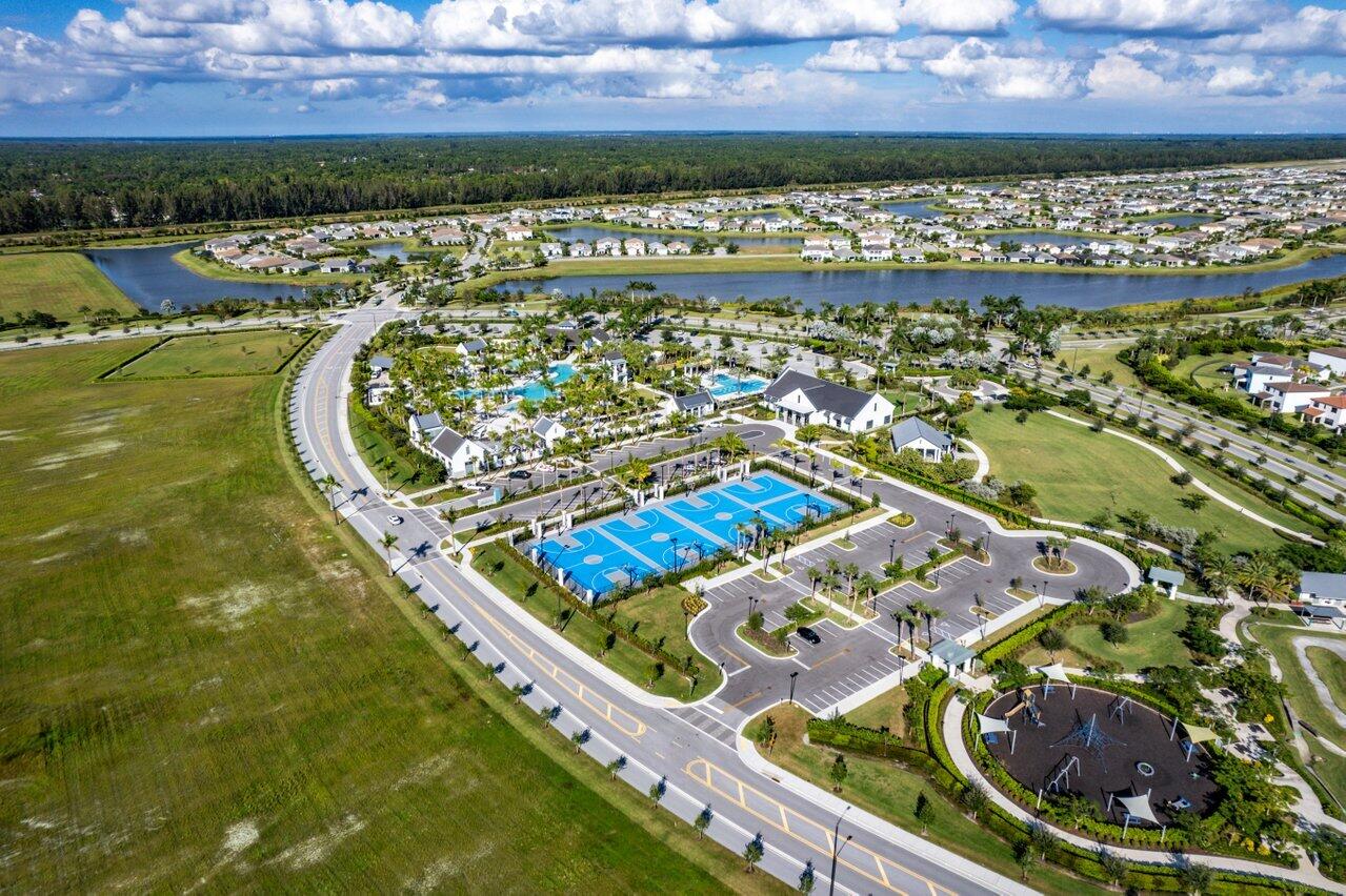 CRESSWIND PALM BEACH - Residential