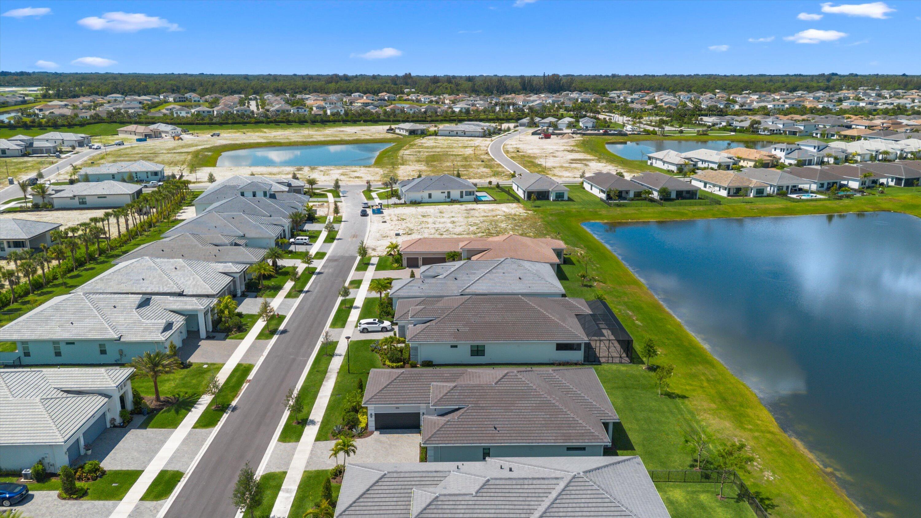 CRESSWIND PALM BEACH - Residential