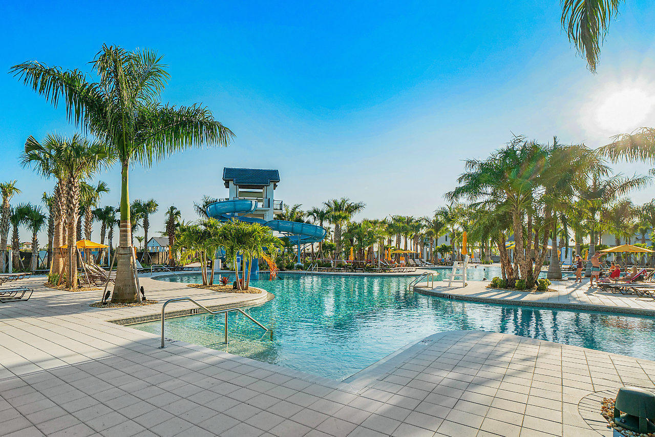CRESSWIND PALM BEACH - Residential