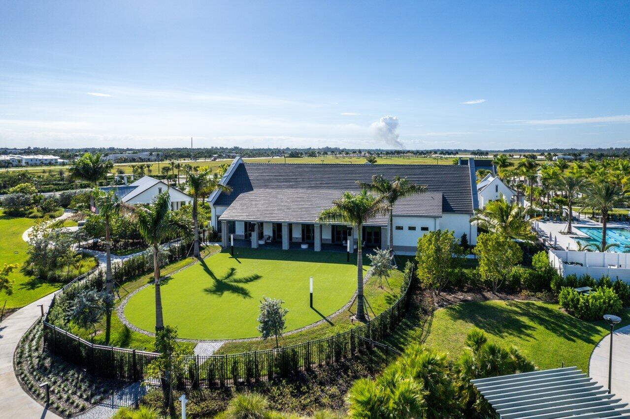 CRESSWIND PALM BEACH - Residential