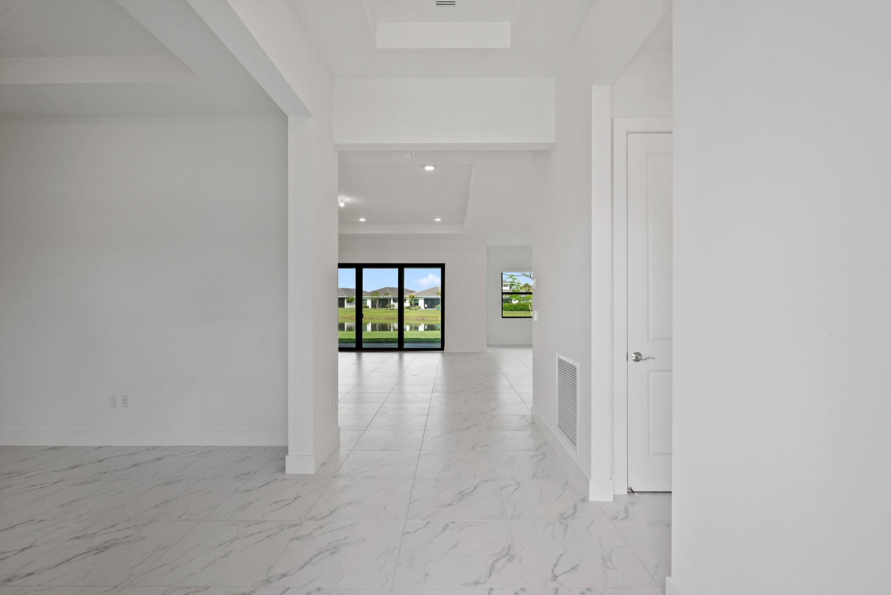CRESSWIND PALM BEACH - Residential