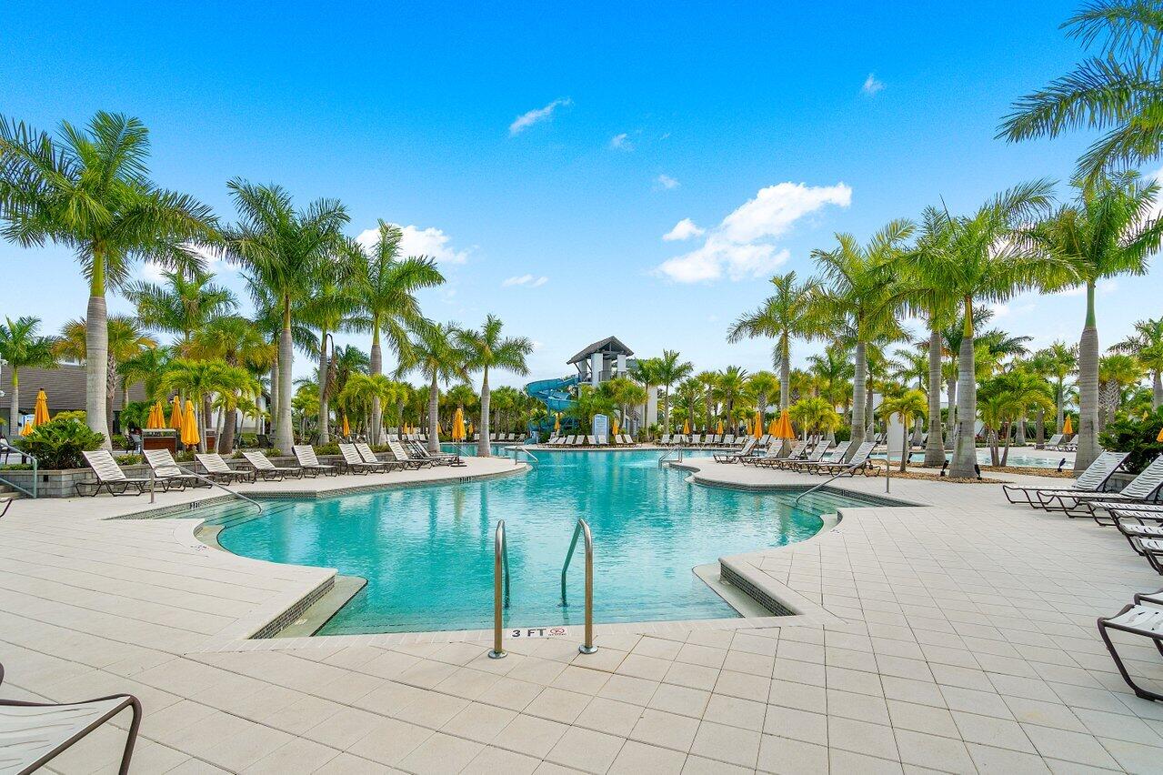 CRESSWIND PALM BEACH - Residential