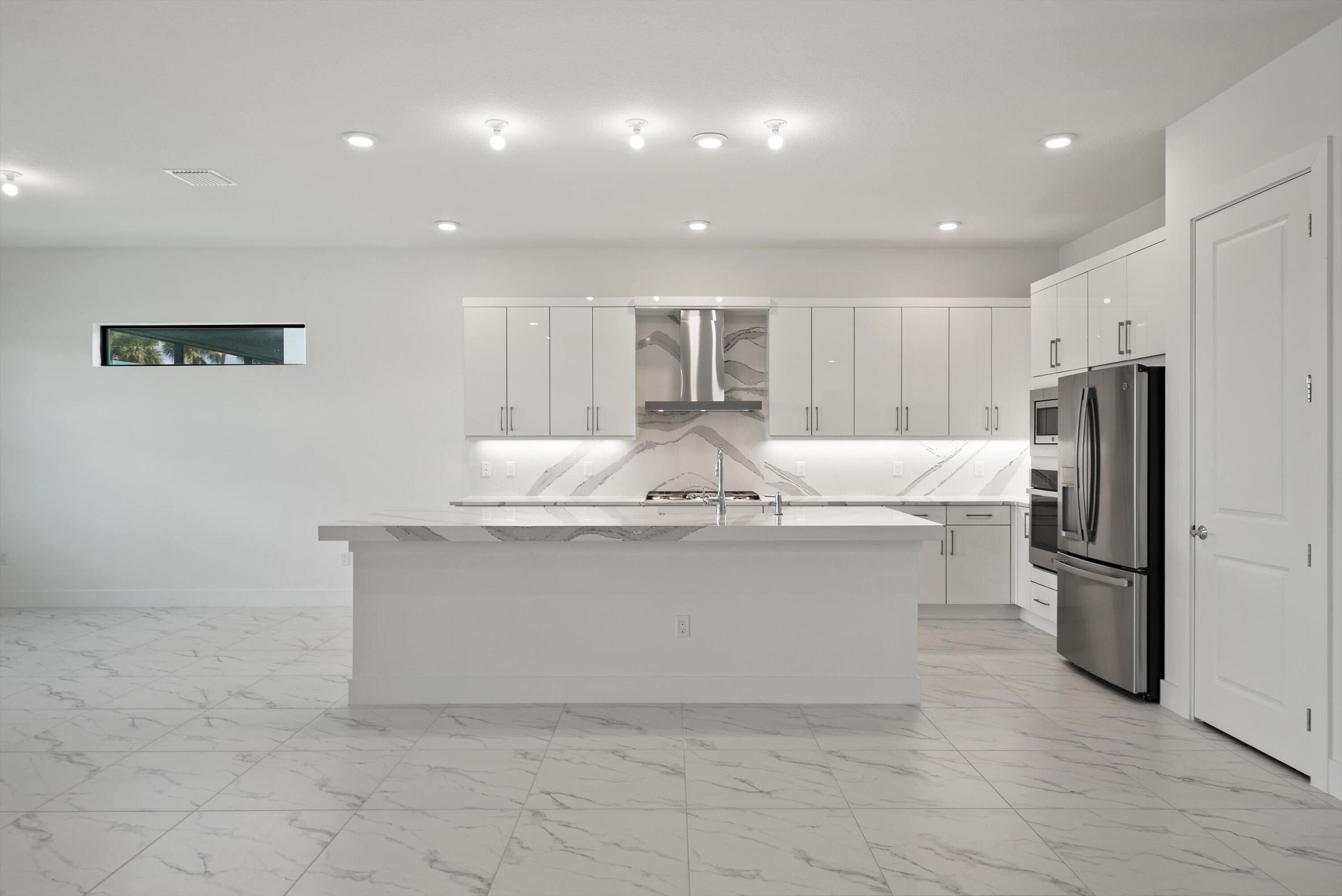 CRESSWIND PALM BEACH - Residential