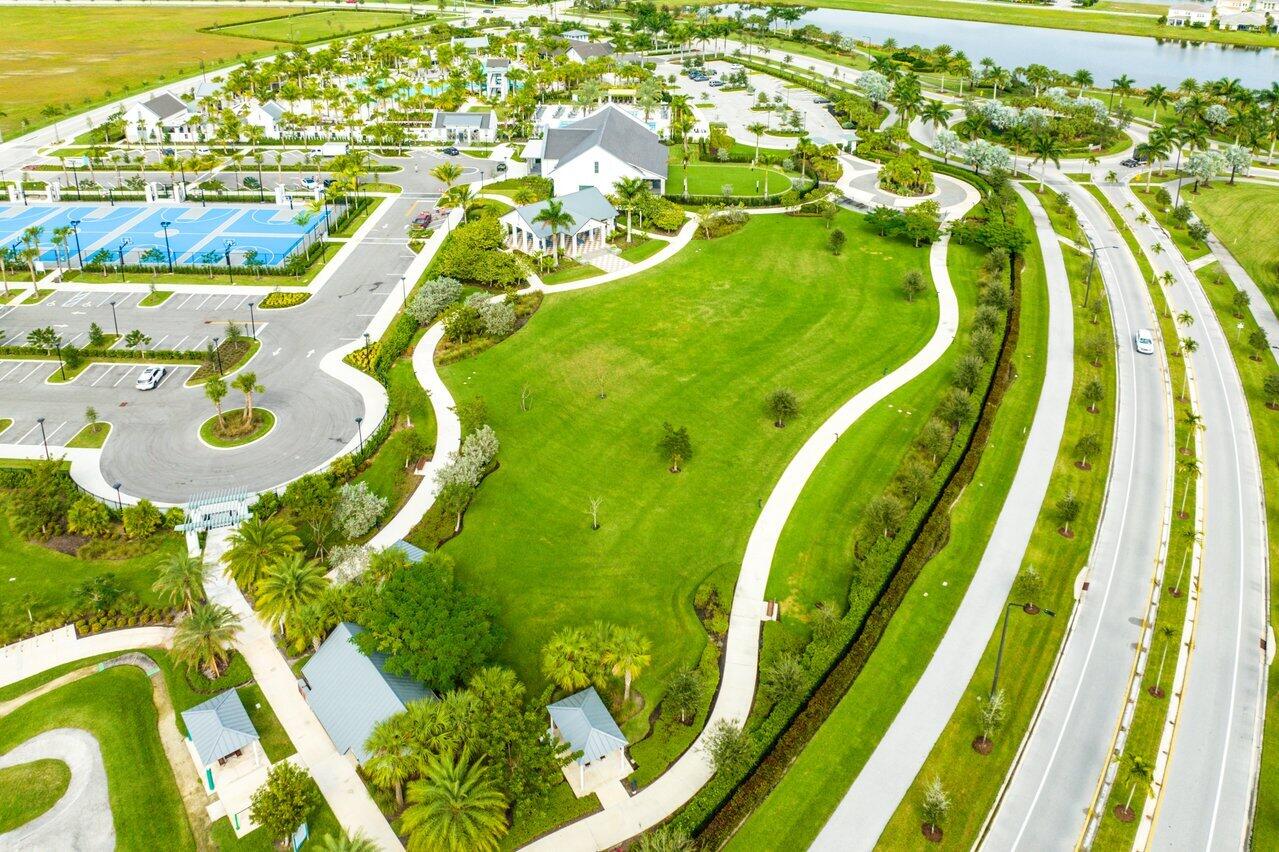 CRESSWIND PALM BEACH - Residential