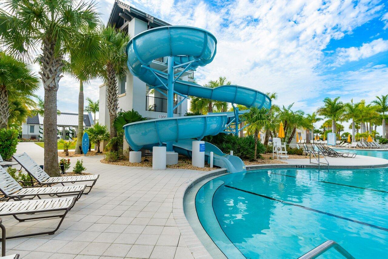 CRESSWIND PALM BEACH - Residential
