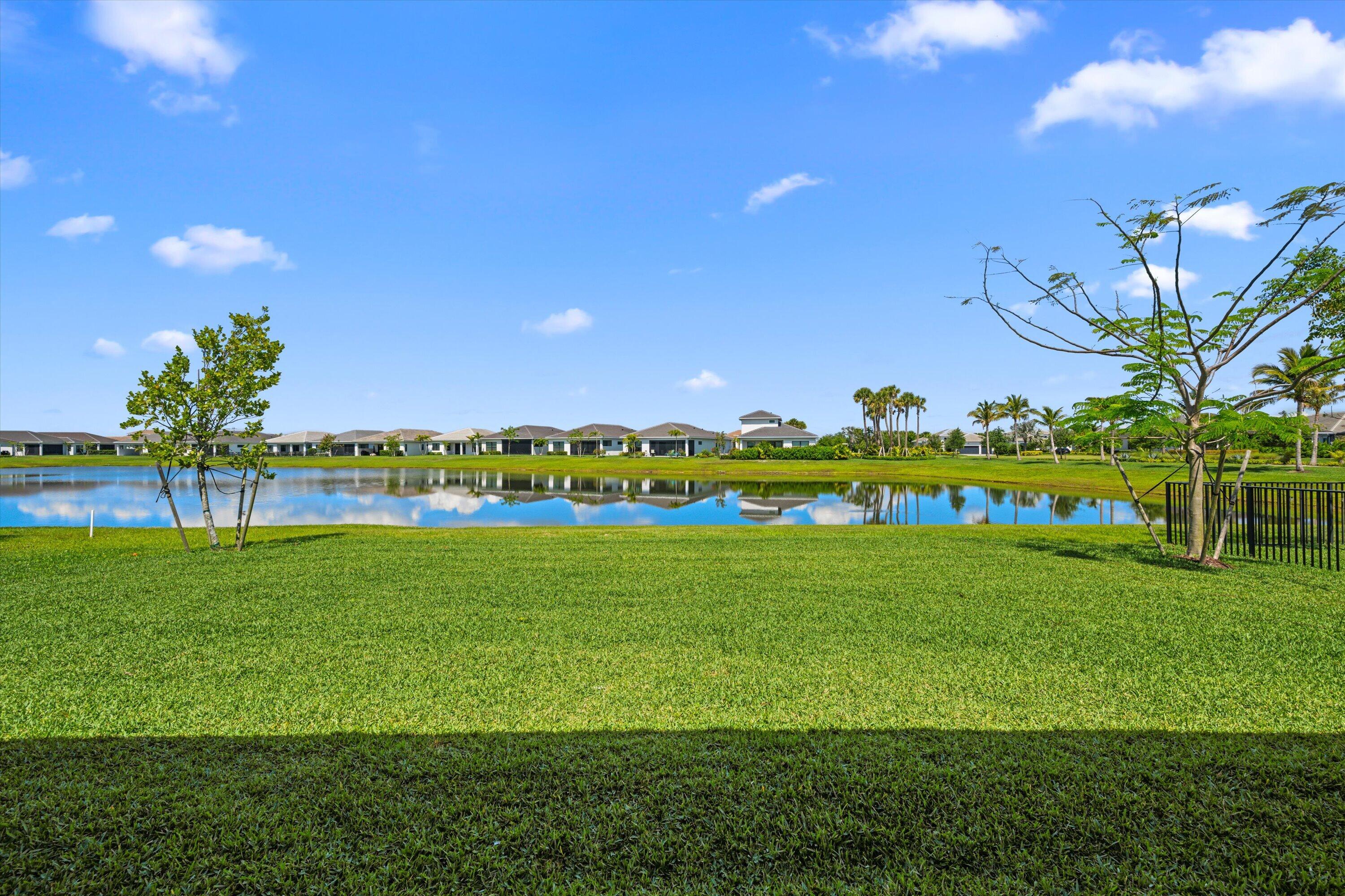 CRESSWIND PALM BEACH - Residential