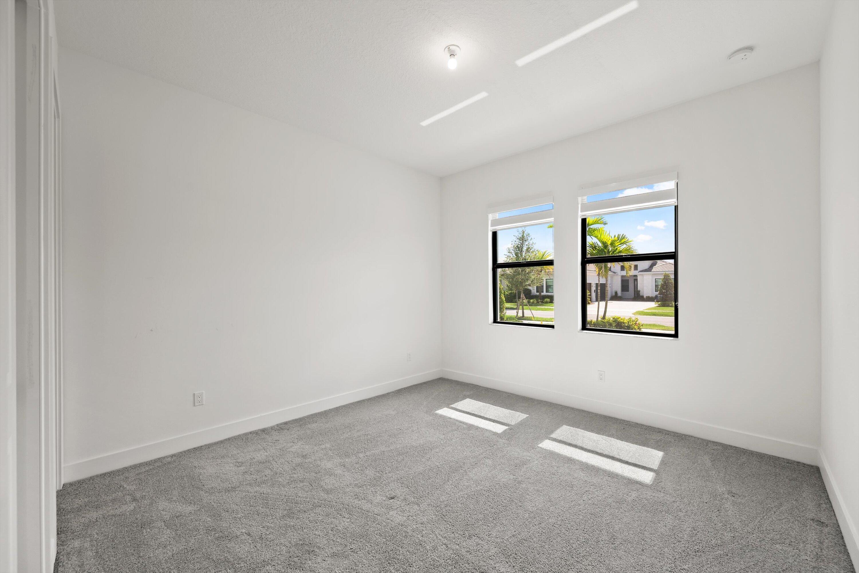 CRESSWIND PALM BEACH - Residential