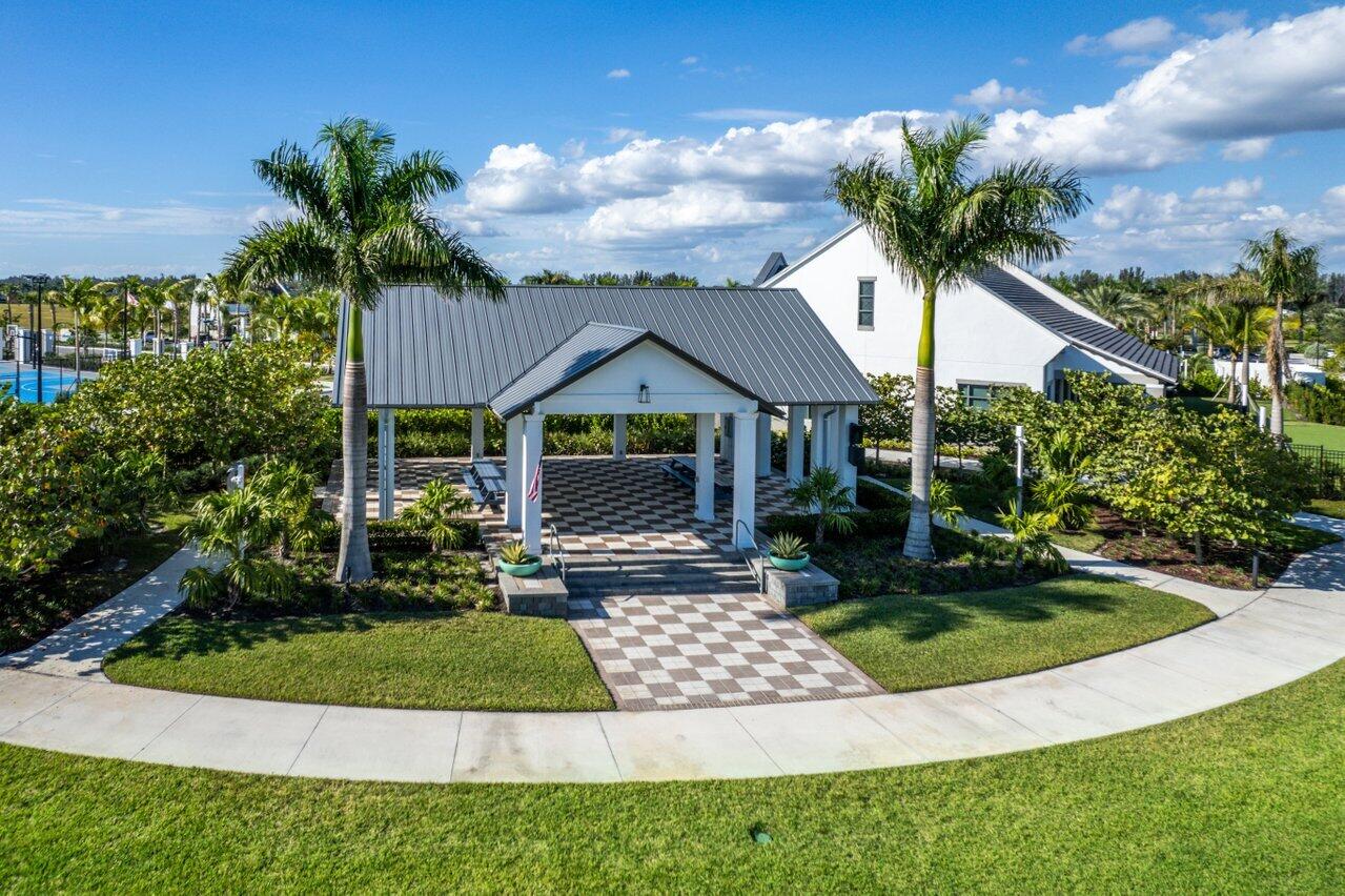CRESSWIND PALM BEACH - Residential