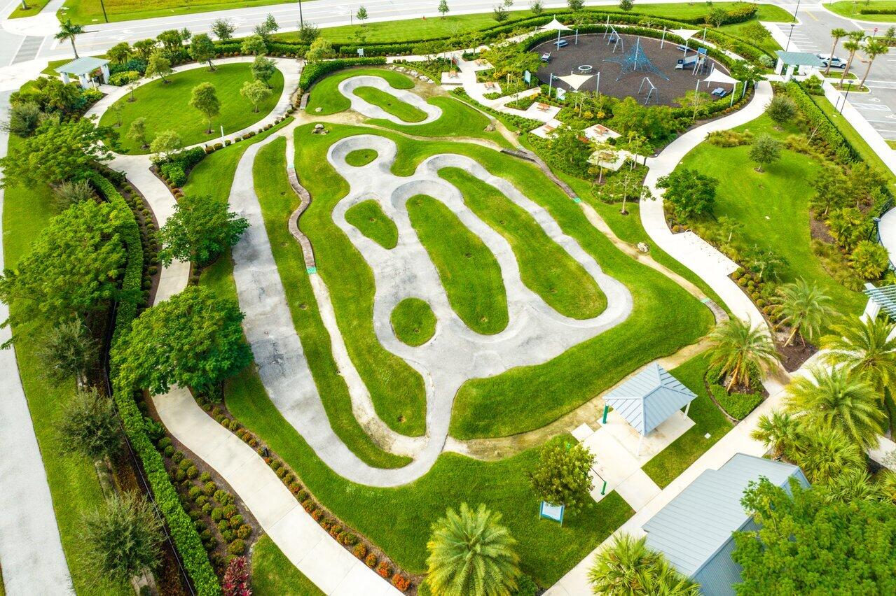 CRESSWIND PALM BEACH - Residential
