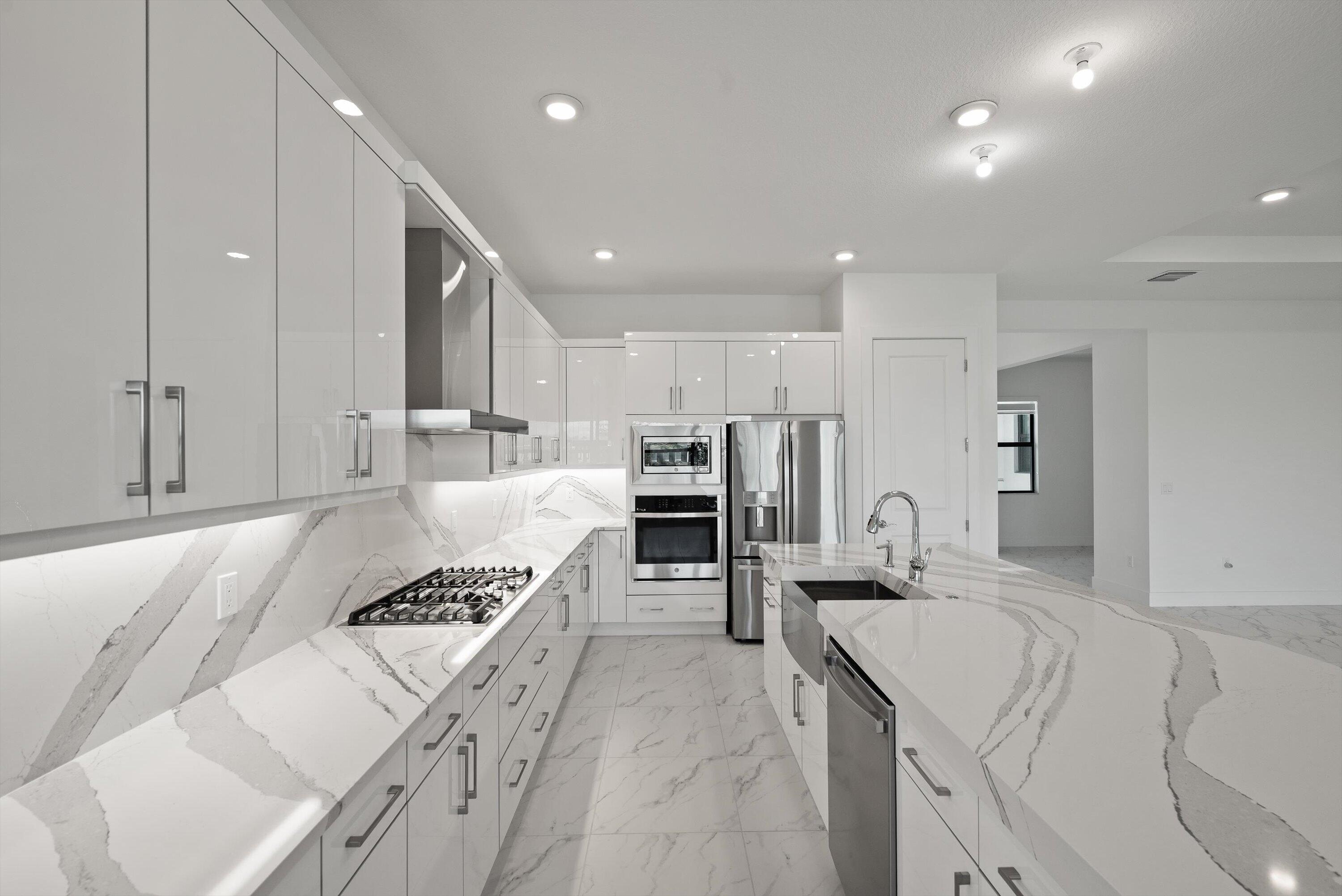CRESSWIND PALM BEACH - Residential