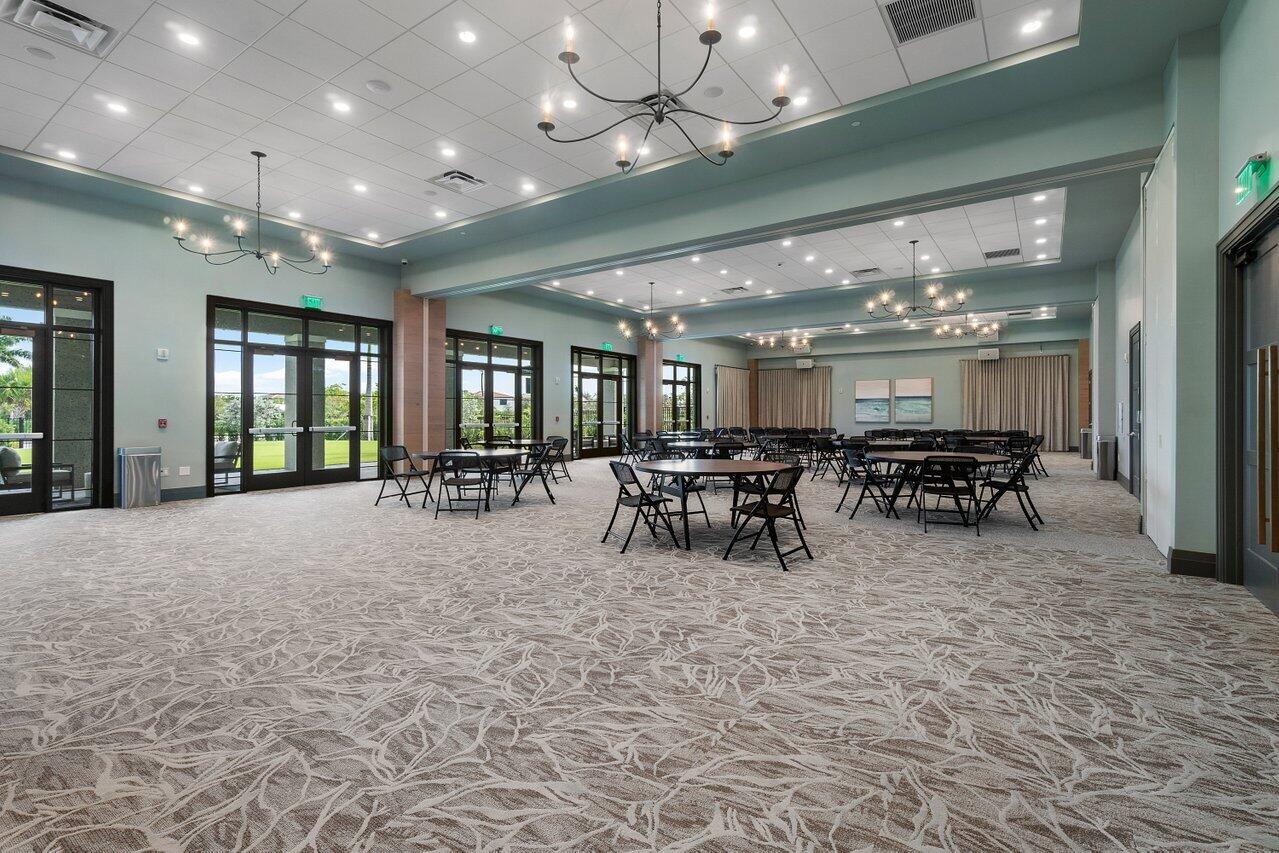 CRESSWIND PALM BEACH - Residential
