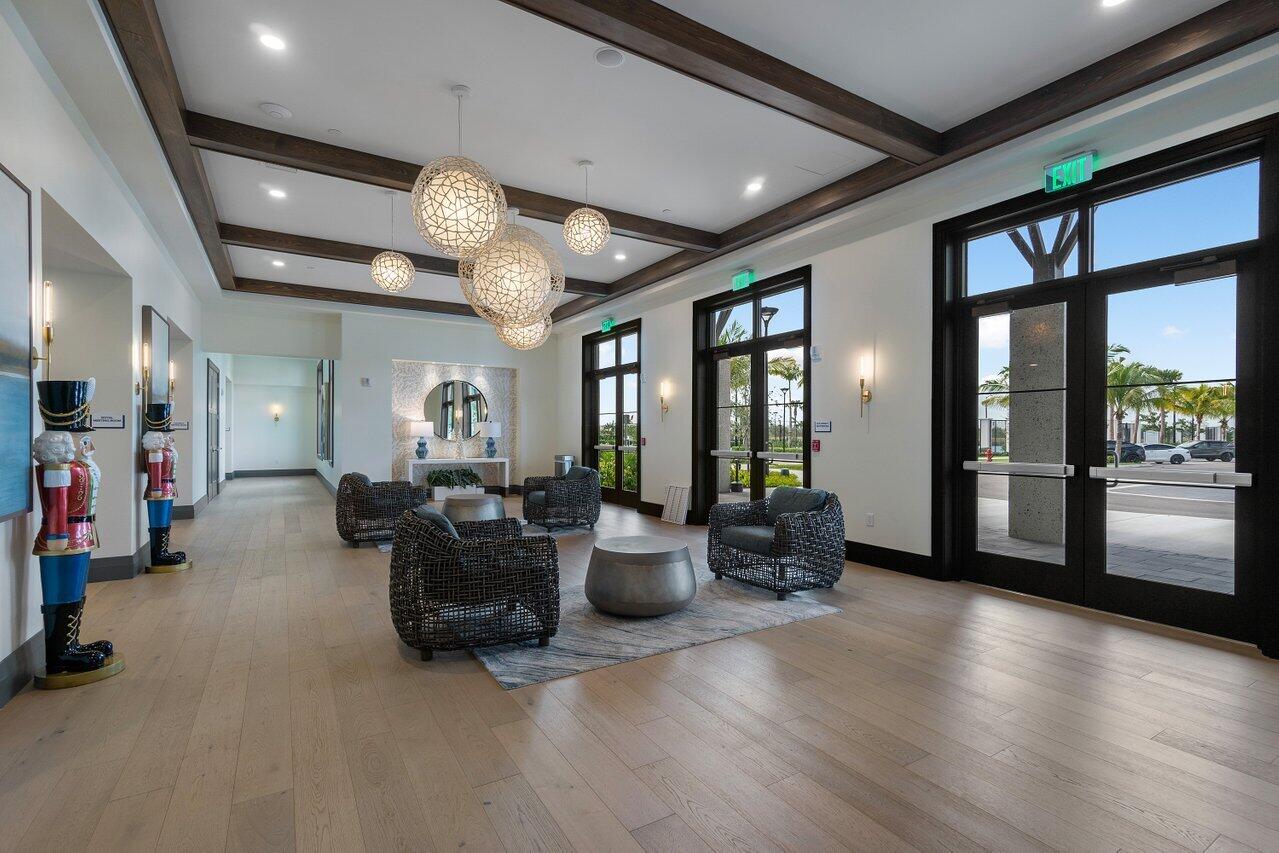 CRESSWIND PALM BEACH - Residential