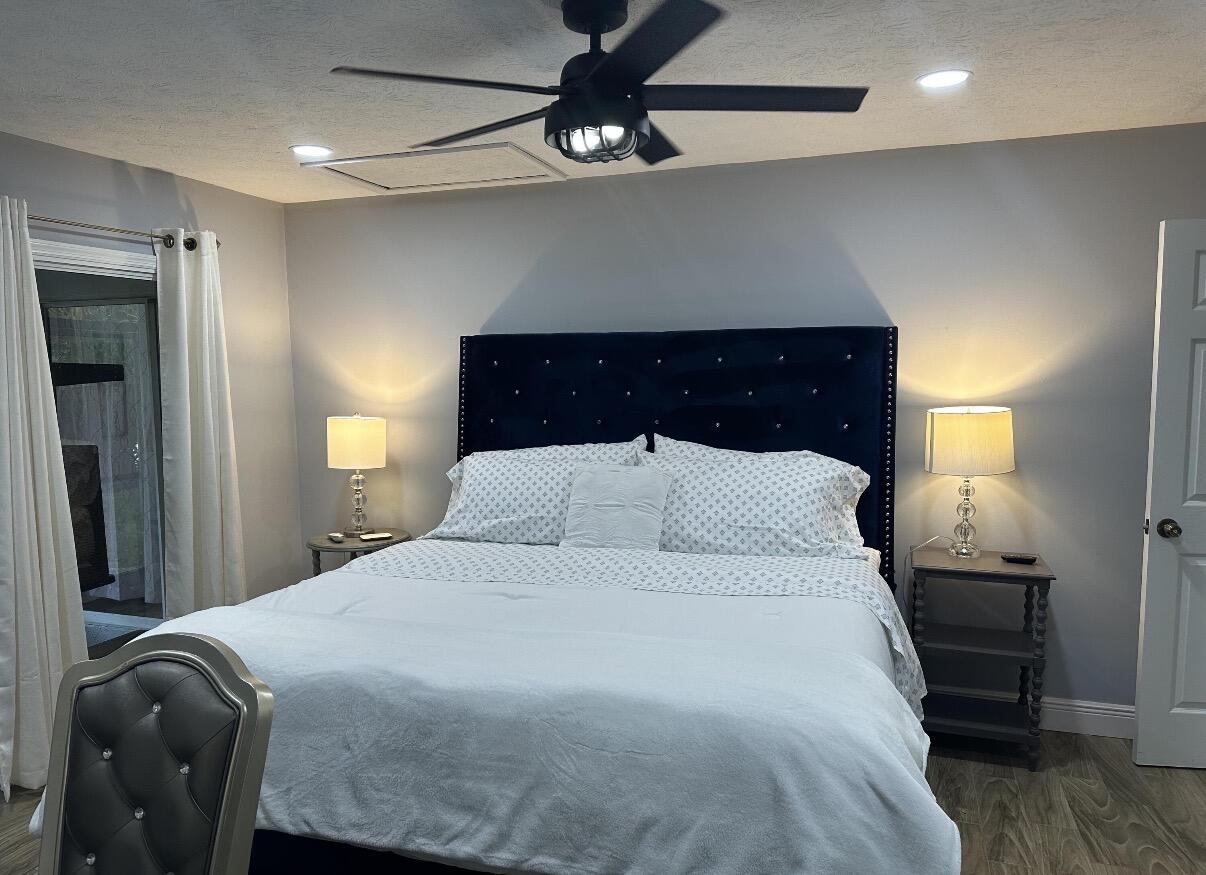SOUTH SHORE 1 OF WELLINGTON - Residential Lease
